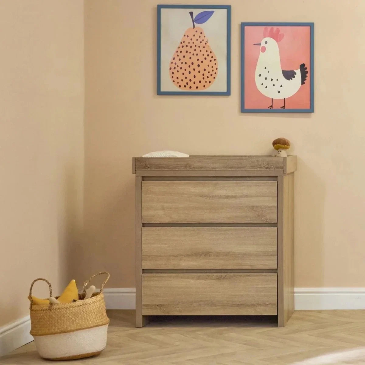 Oak dresser cabinet with three drawers and flat top surface