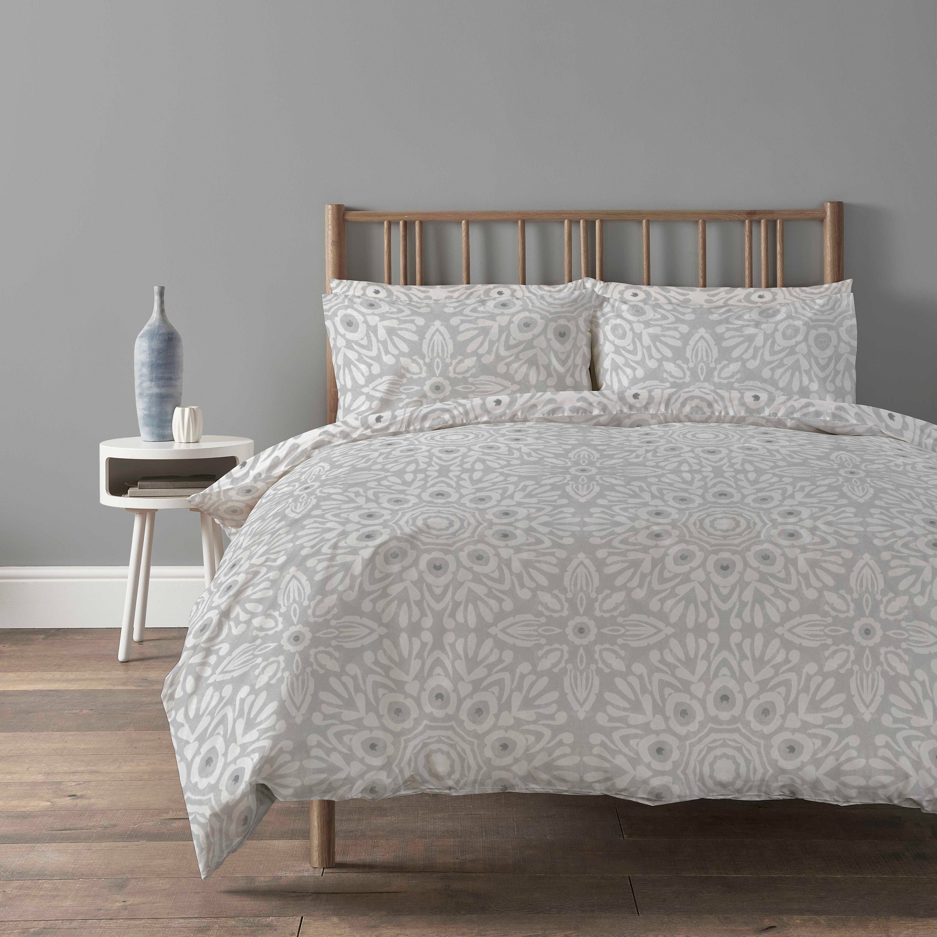 Alhambra Natural Duvet Cover Set Easy Care Quilt Bedding with Pillow Cases Modern Geometric Printed Soft Bed Linen