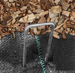 Weed Matting Metal Hold Down Pegs/Staples 30mmx 150mm (Pack of 100)
