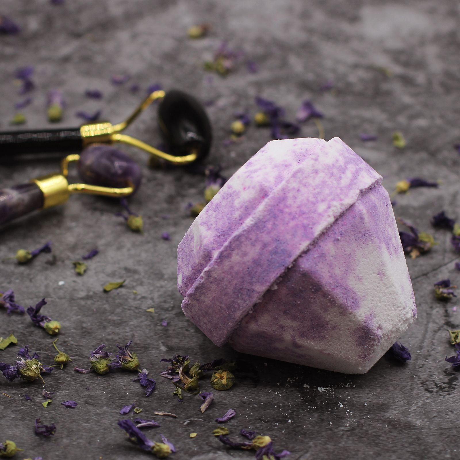 The Delhi Sapphire Bath Gem