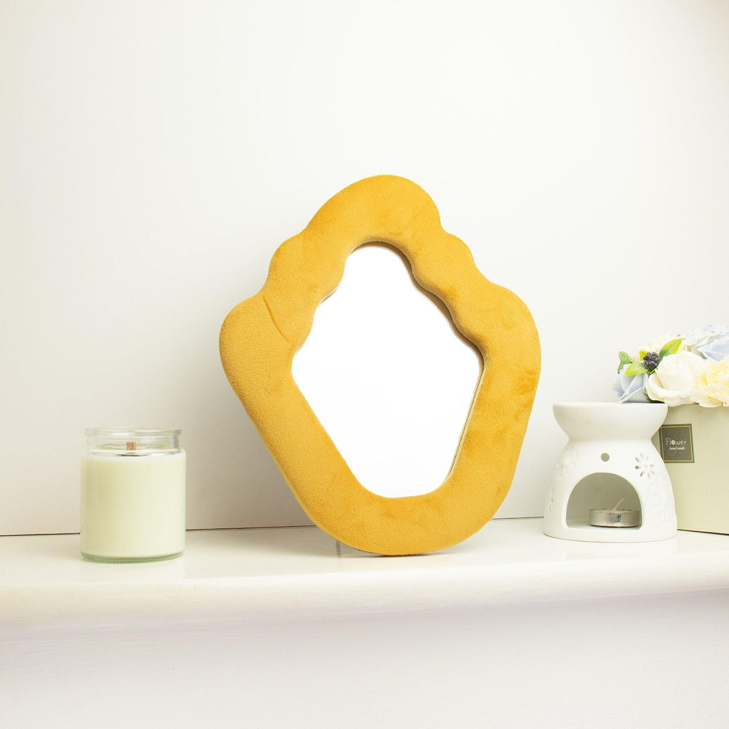 Soft Squiggly Mirror – Flame – Marigold (23x27.5x2.3cm)