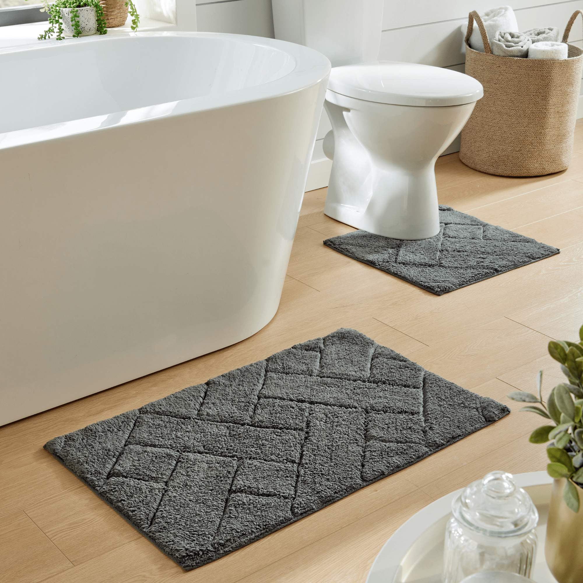Bali Bath Mat & Pedestal Set Luxurious Super Absorbent Extra-Soft Cotton Mats for Bathroom Comfort and Style in Multiple Colours