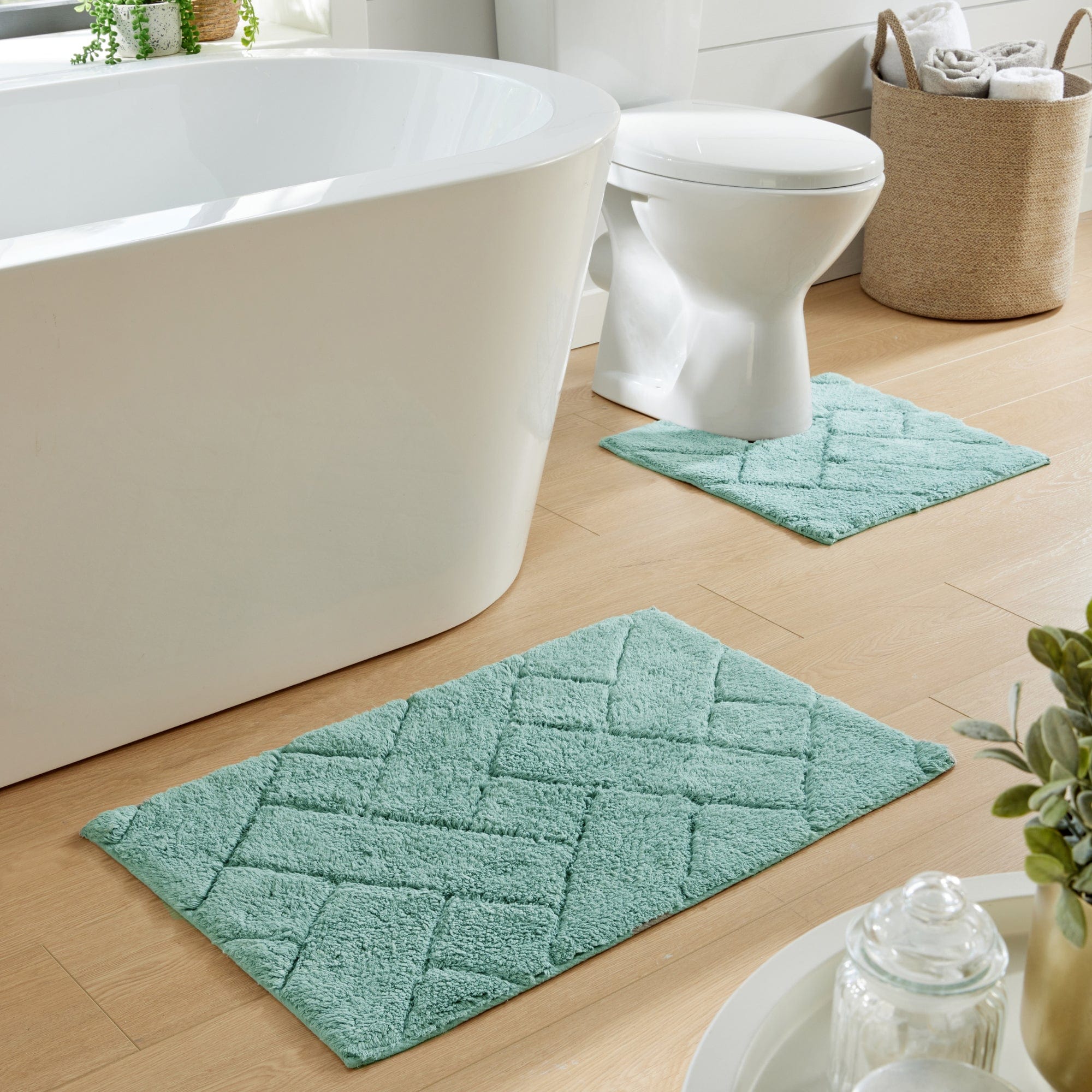 Bali Bath Mat & Pedestal Set Luxurious Super Absorbent Extra-Soft Cotton Mats for Bathroom Comfort and Style in Multiple Colours