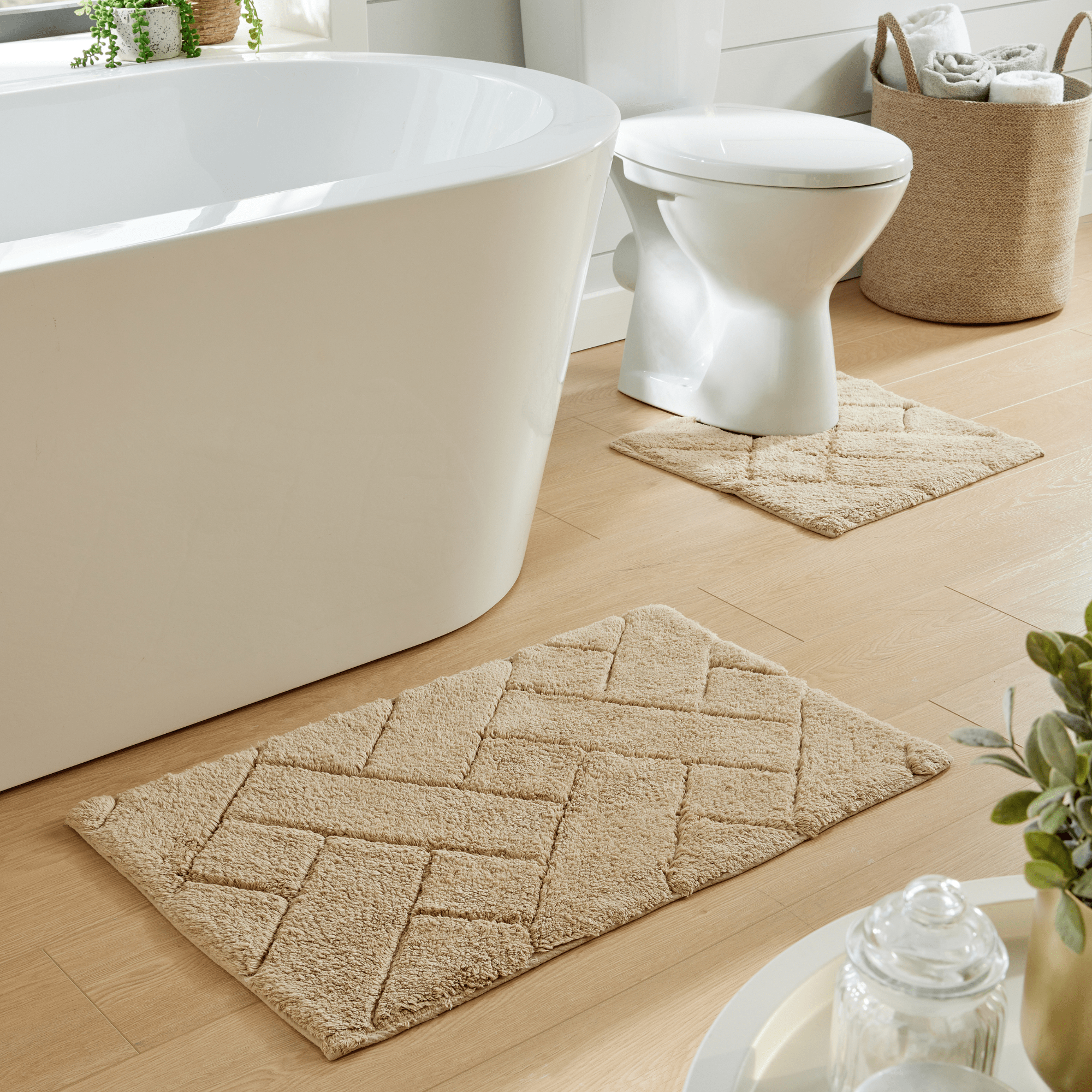 Bali Bath Mat & Pedestal Set Luxurious Super Absorbent Extra-Soft Cotton Mats for Bathroom Comfort and Style in Multiple Colours