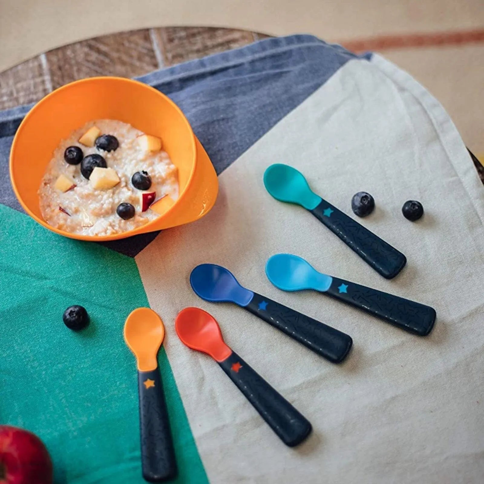 Tommee Tippee Design Feeding Spoons Pack of 5