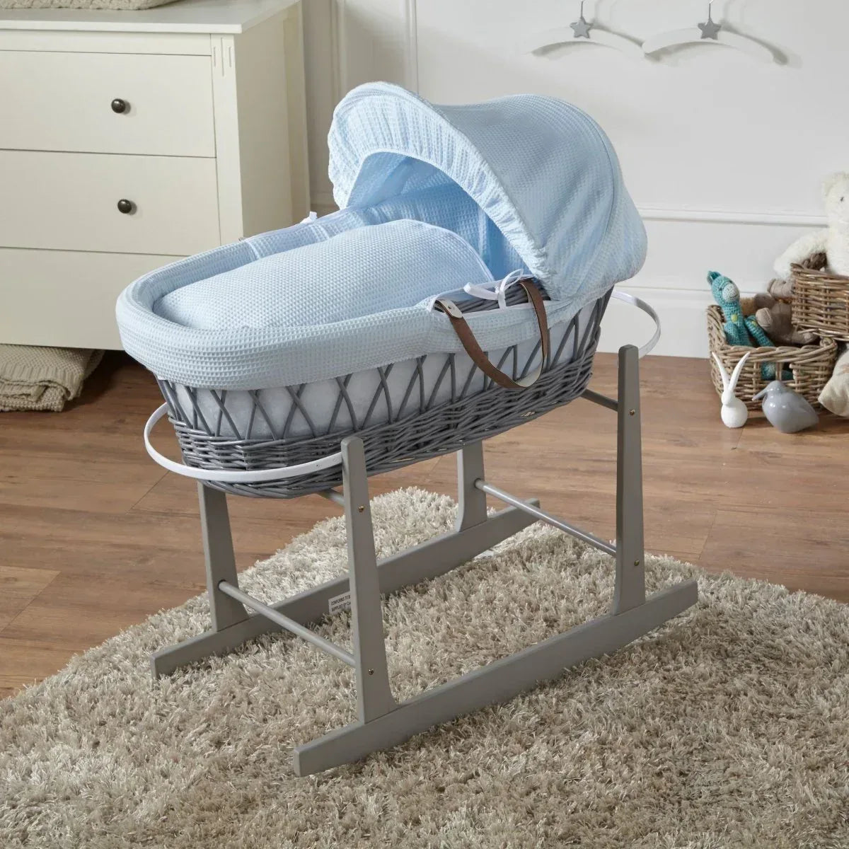 blue-waffle-grey-wicker-baby-moses-basket-with-stand-537501 - Bobobiy