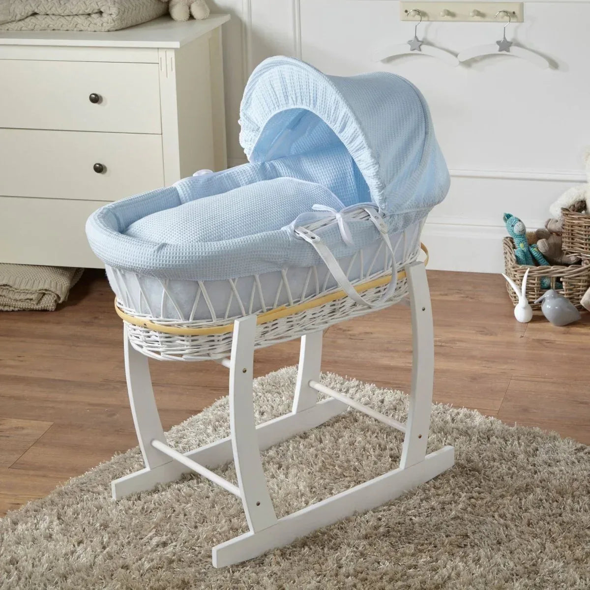 blue-waffle-white-wicker-baby-moses-basket-with-stand-760708 - Bobobiy