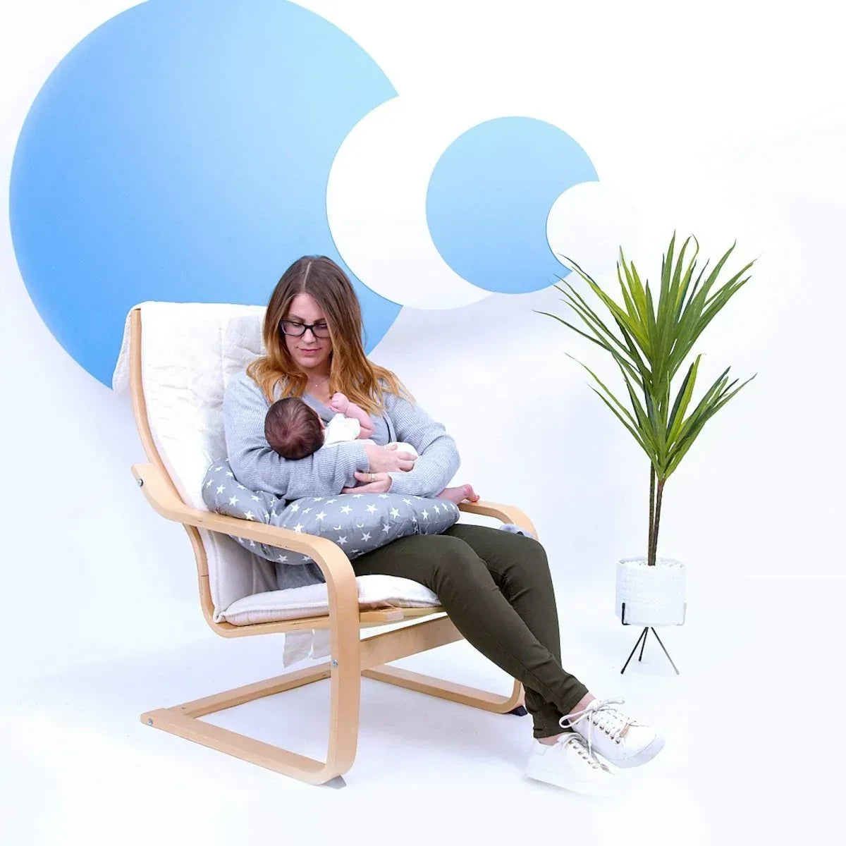 breast-feeding-maternity-nursing-pillow-grey-with-stars-965571 - Bobobiy