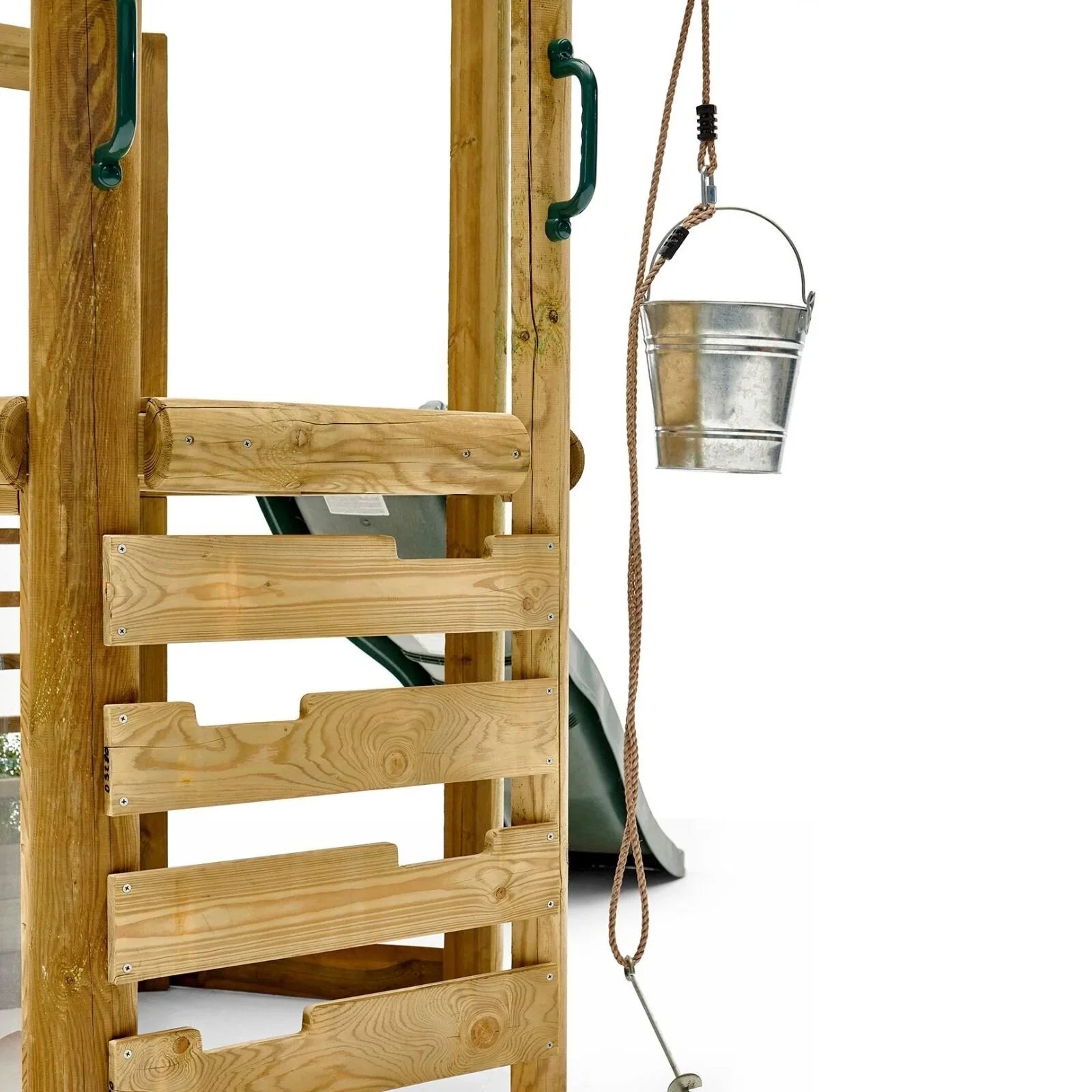 Plum Discovery Woodland Treehouse