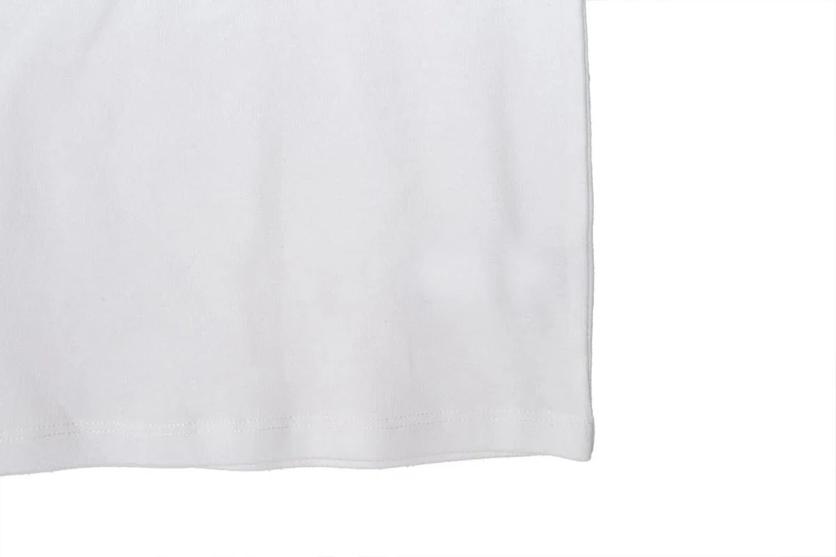 White crew-neck short-sleeve undershirt hem edge close-up