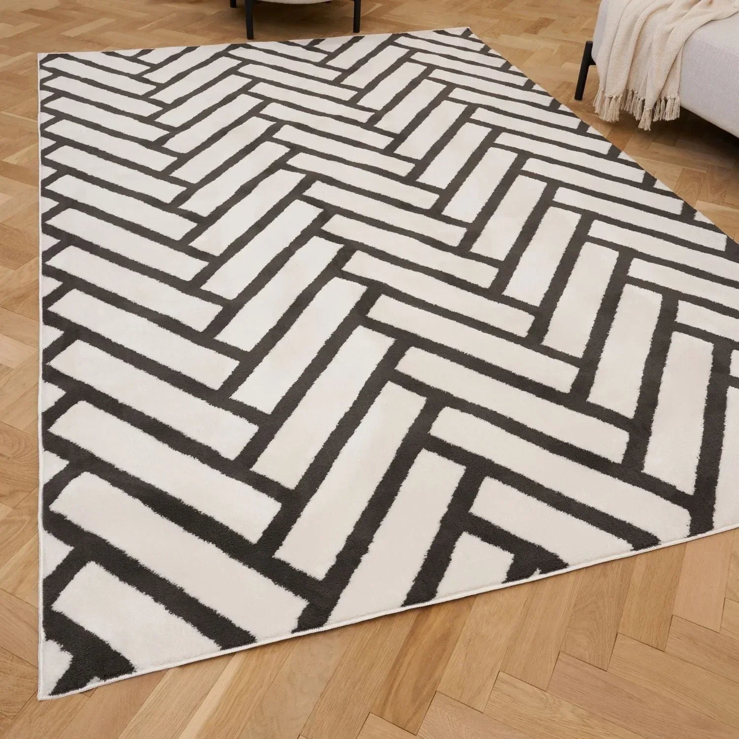 chevron_darkgrey_direct - Bobobiy