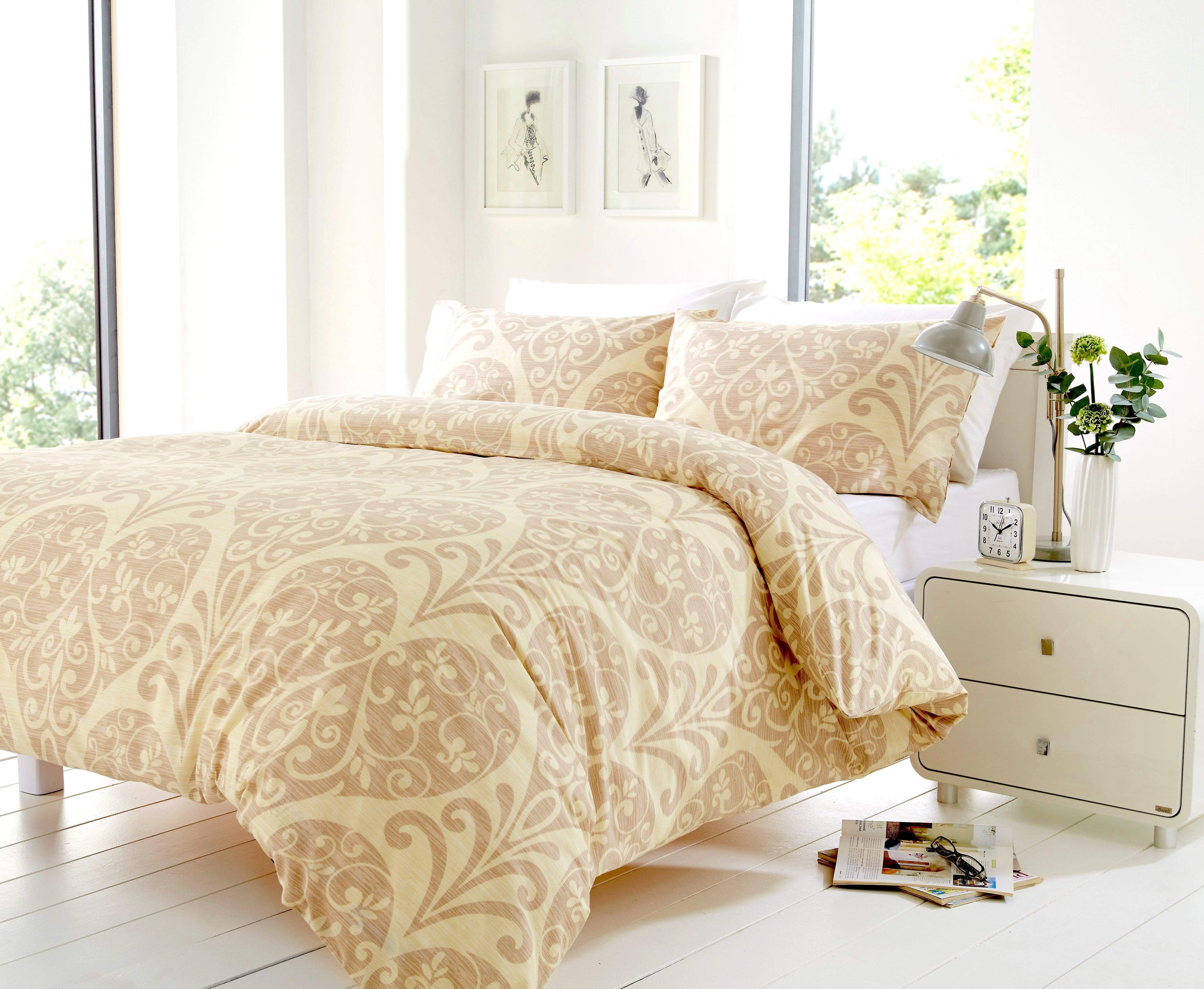 Chloe Elegant Cotton-Blend Duvet Set Luxurious OEKO-TEX Bedding in Multiple Sizes and Colours for Superior Comfort