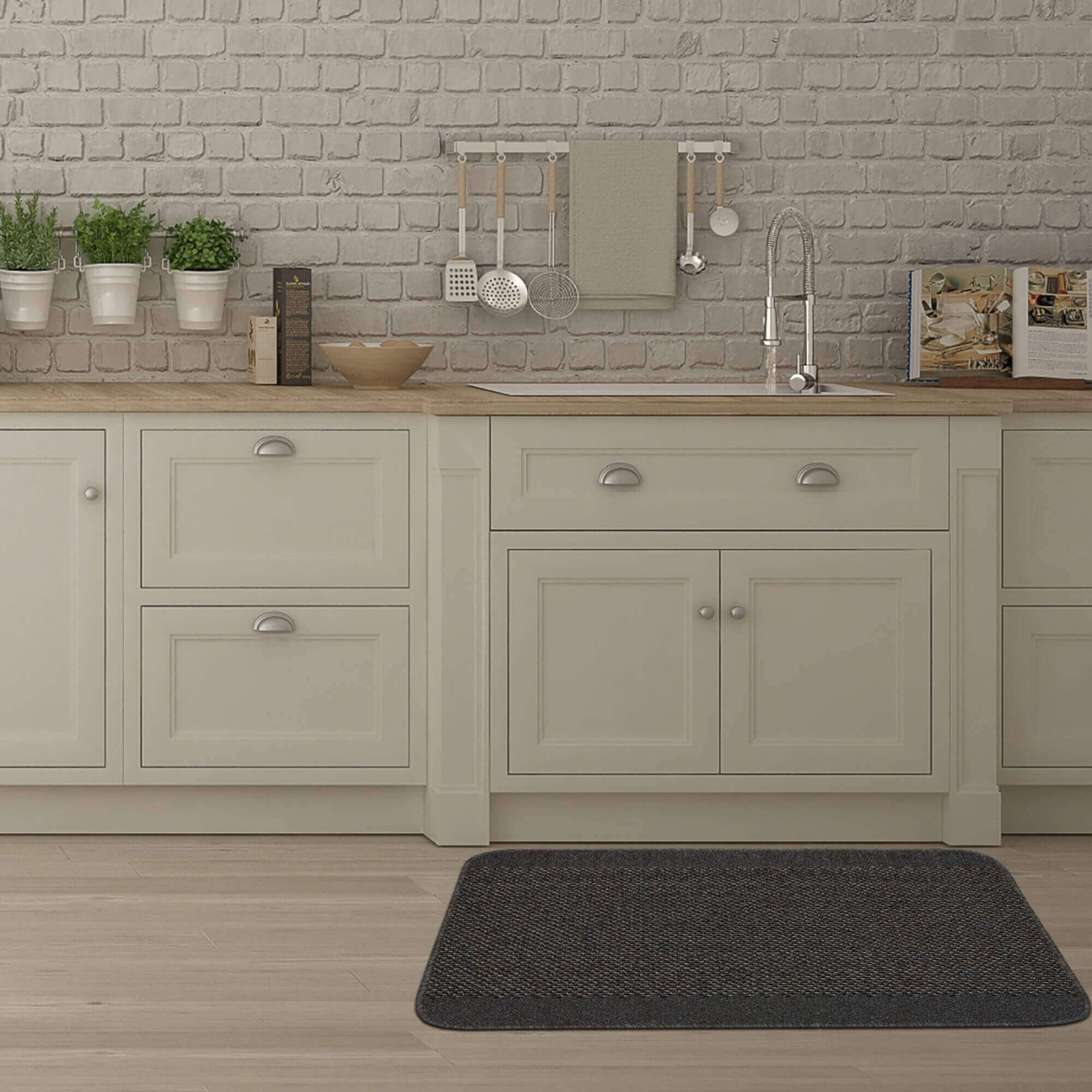 Washable Bordered Dark Grey Rug | 110D