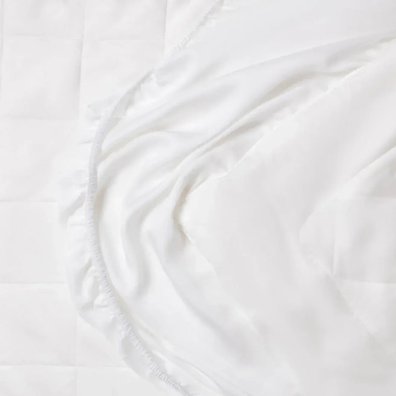 ethical-bedding-silk-bed-sheets-pillowcases-16_c2866360-b8e7-47e2-ad90-24e06b108a93 - Bobobiy