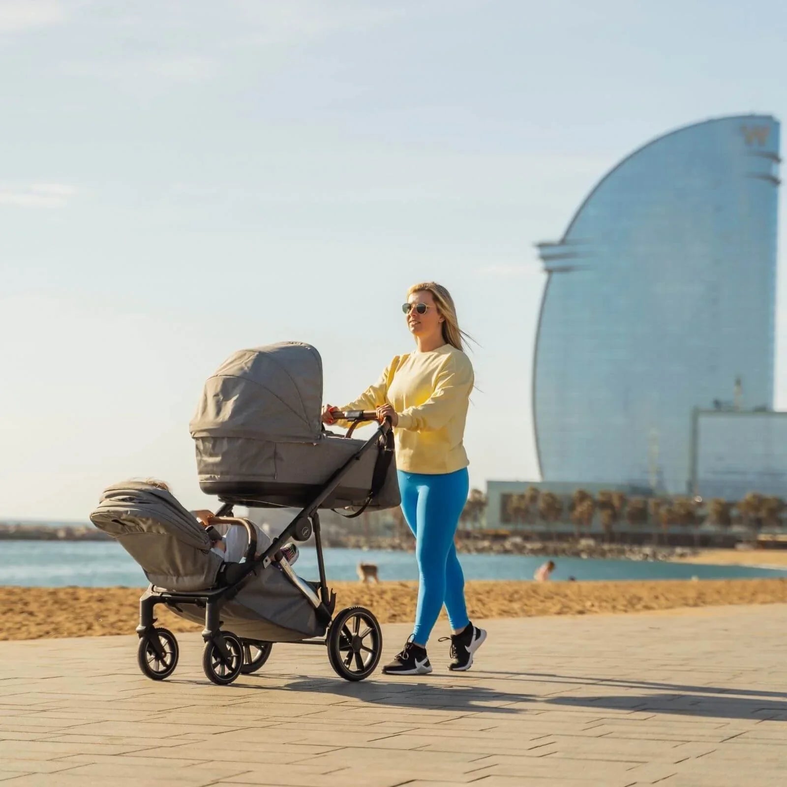 Mee-Go Uno Plus 2-in-1 Pushchair & Pram - Grey/Chrome