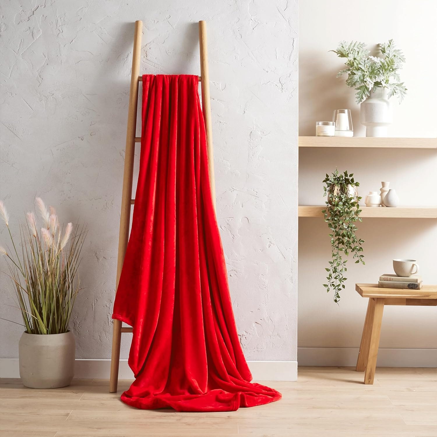 Flannel Ultra Soft Fleece Throw Blanket Super Warm Plush Lightweight All-Season Comfort for Bed Sofa Couch Chair Multiple Sizes and Colors