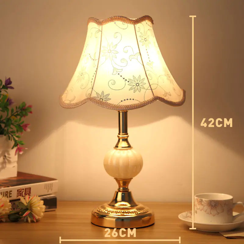 European Minimalist Glass Table Lamp - Vintage Style