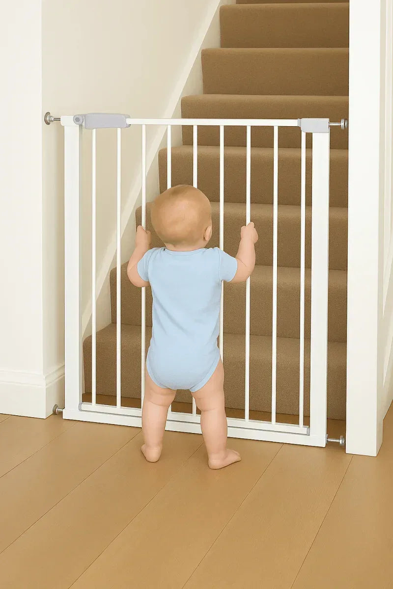 fylo-baby-safety-stair-gate-pressure-fit-75-86cm-damaged-box-8015727 - Bobobiy