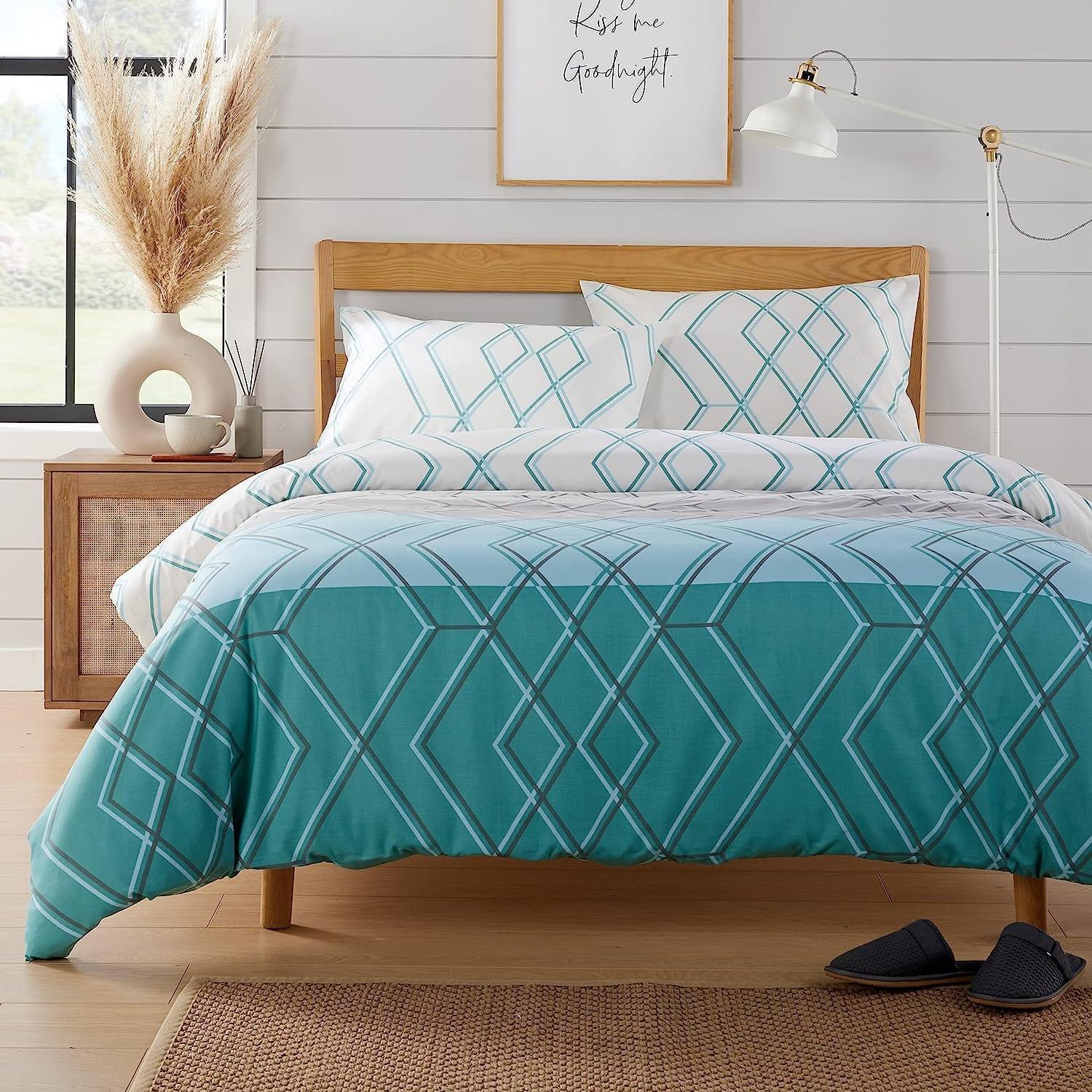 havanna-geo-reversible-luxury-cotton-blend-duvet-cover-set-with-pillowcases-in-pink-and-teal-single-double-king-by-olivia-rocco-single-teal-duvet-cover-918373568 - Bobobiy