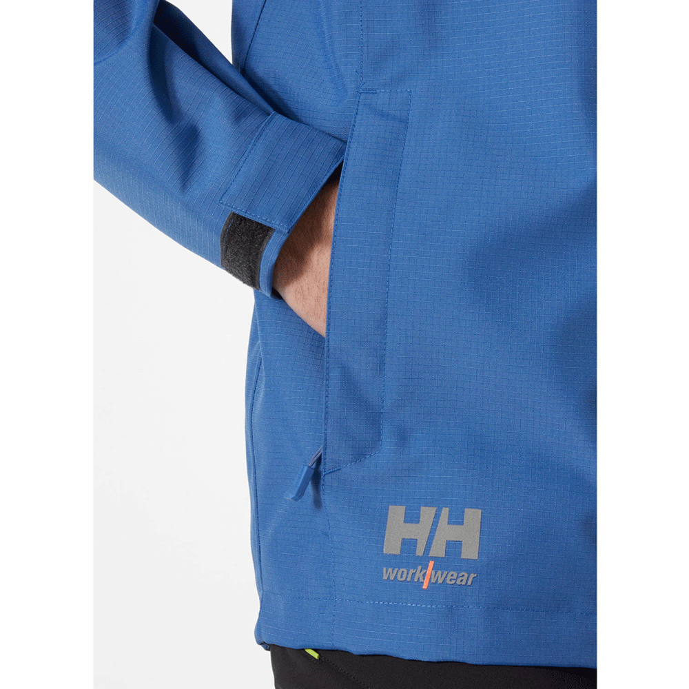 helly4_fedec87d-5d9e-4abf-9360-8ba8efc6cb33 - Bobobiy