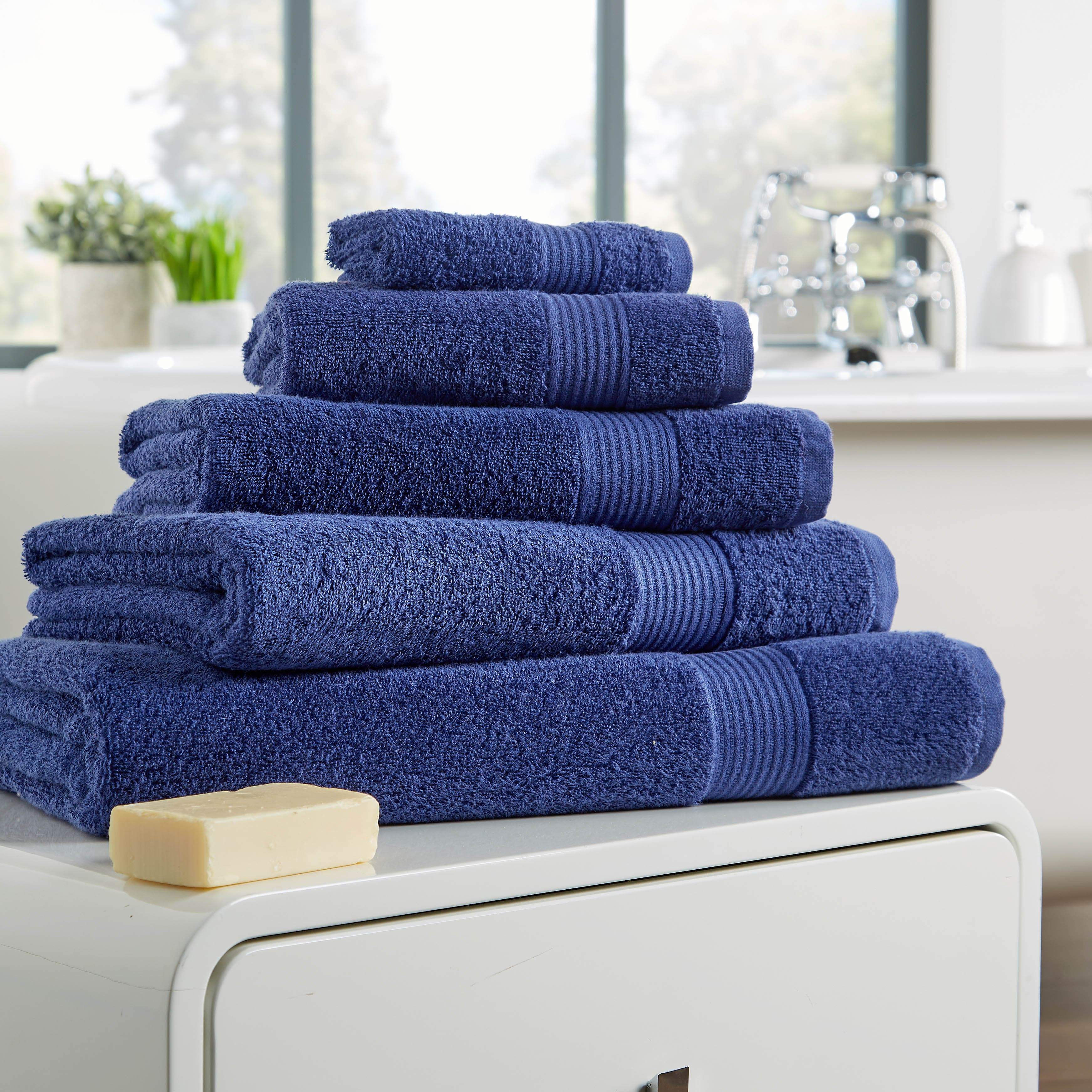 Home Collection Luxurious 500GSM Egyptian Cotton Towels High Absorbency Soft Durable OEKO-TEX Certified Various Sizes Elegant Colours