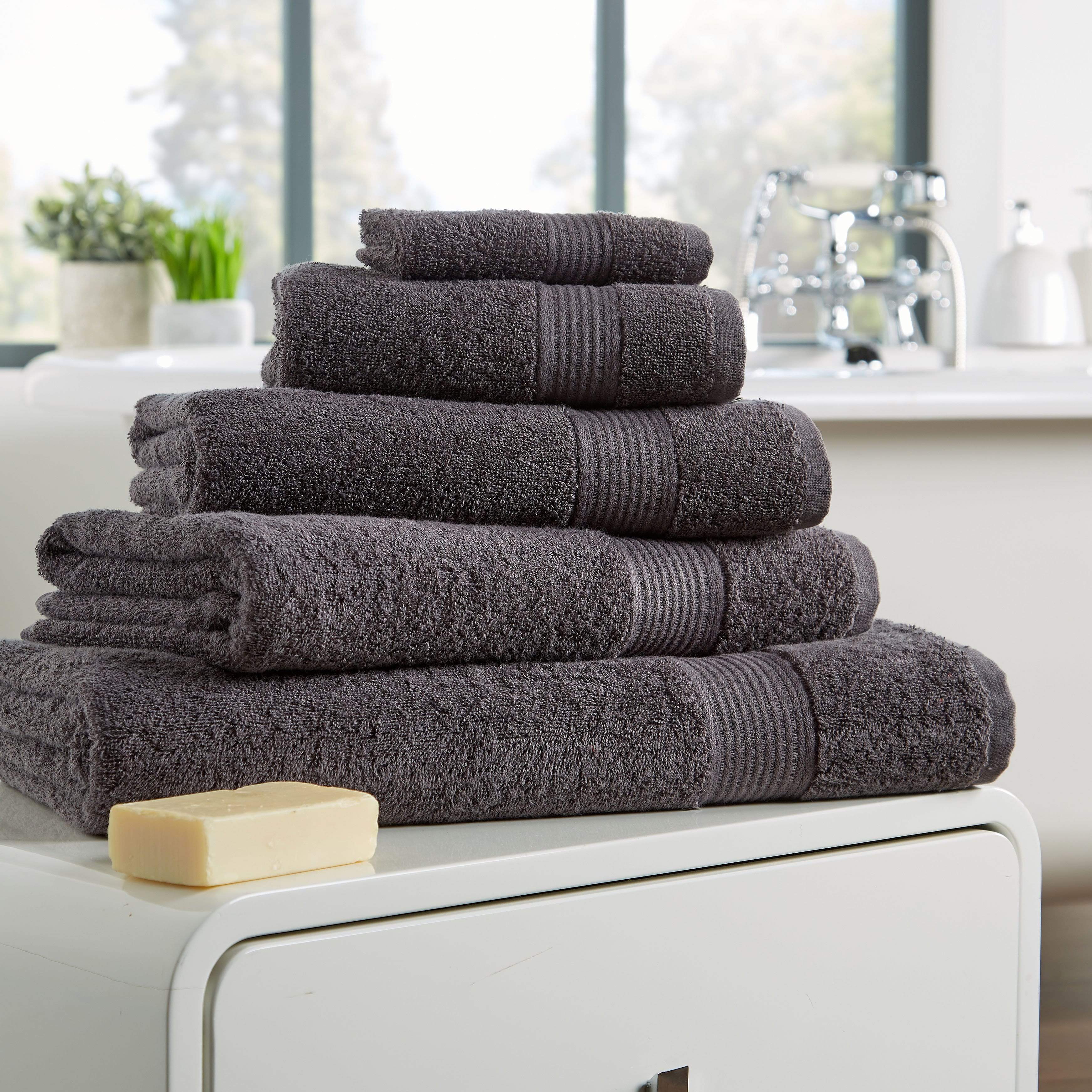 Home Collection Luxurious 500GSM Egyptian Cotton Towels High Absorbency Soft Durable OEKO-TEX Certified Various Sizes Elegant Colours