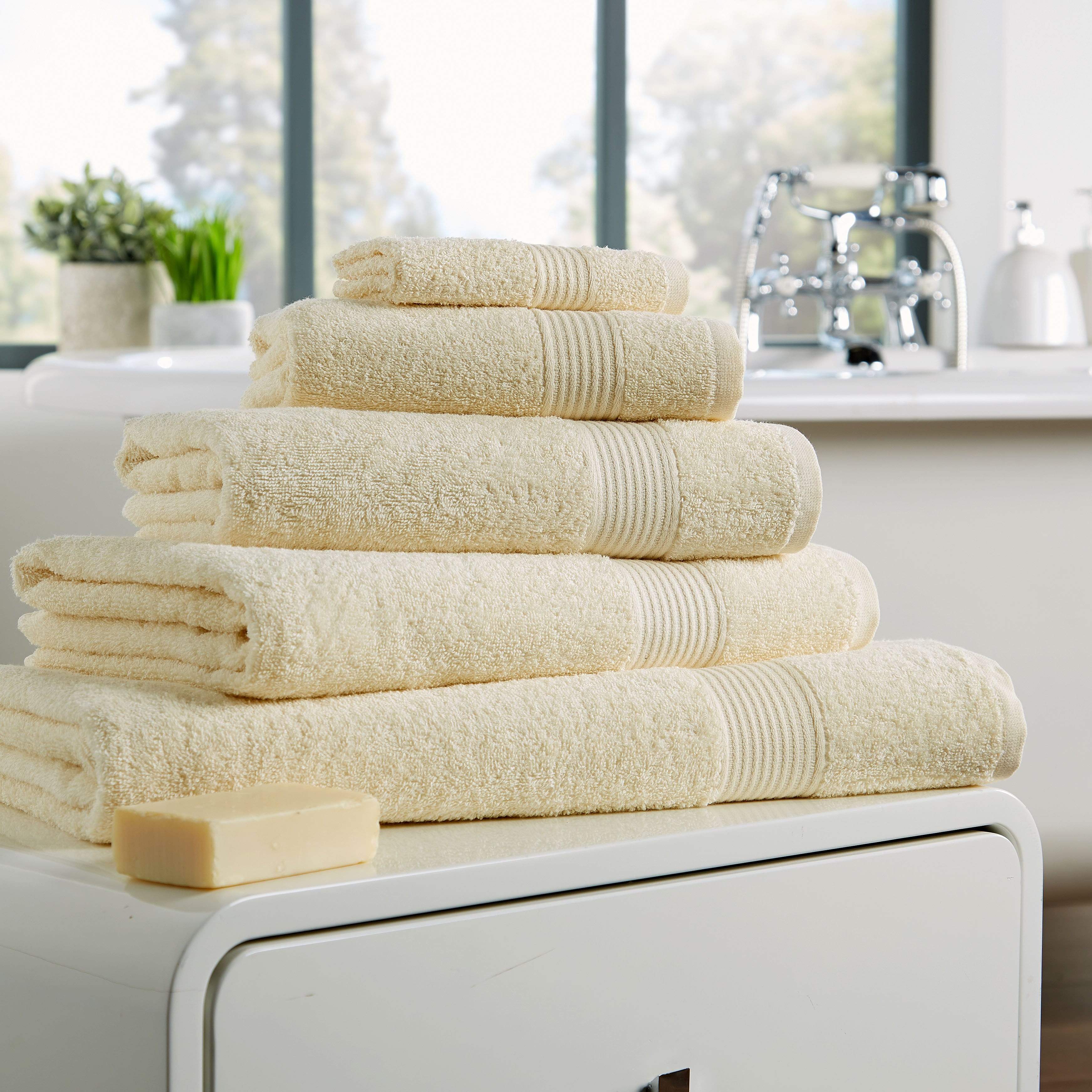 Home Collection Luxurious 500GSM Egyptian Cotton Towels High Absorbency Soft Durable OEKO-TEX Certified Various Sizes Elegant Colours