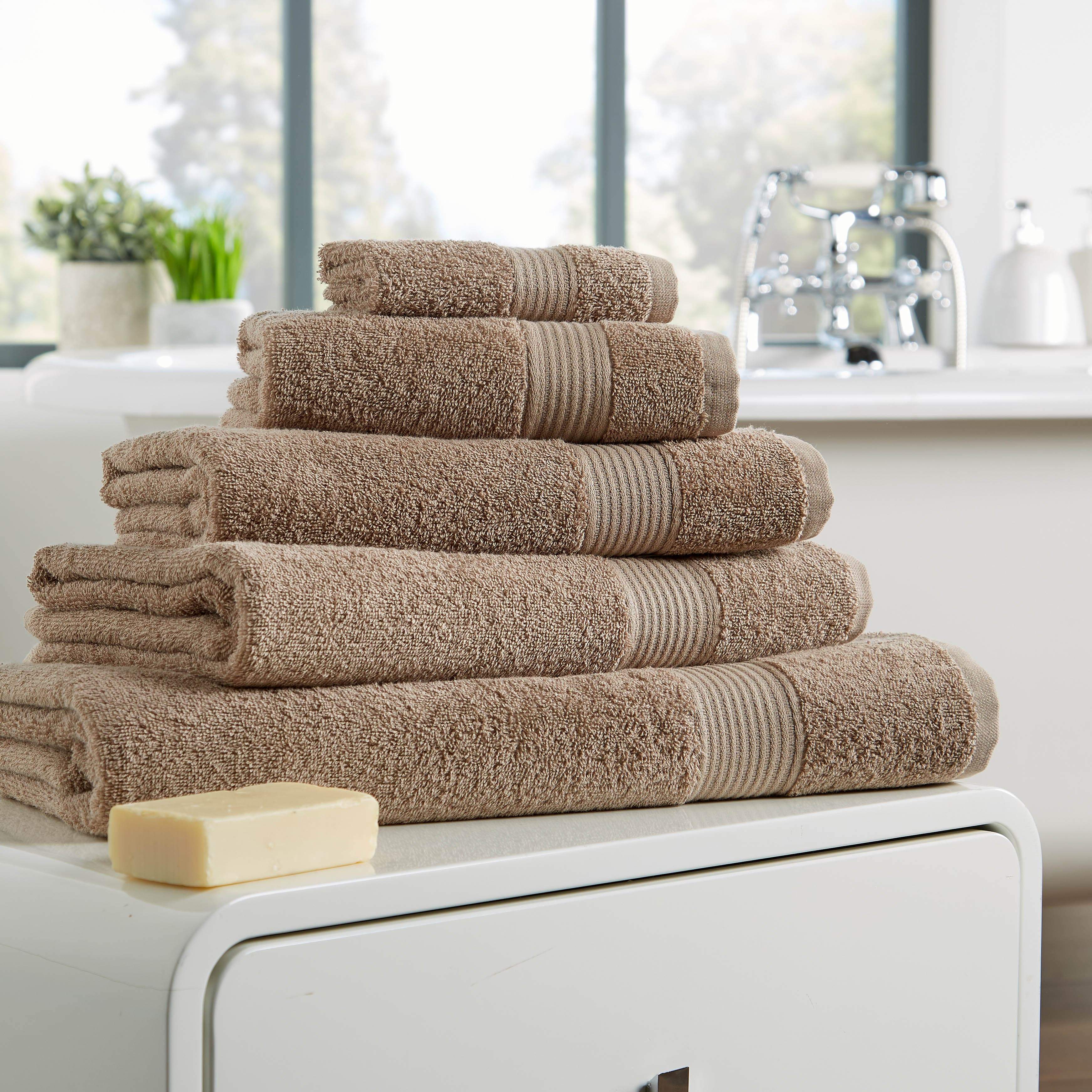 Home Collection Luxurious 500GSM Egyptian Cotton Towels High Absorbency Soft Durable OEKO-TEX Certified Various Sizes Elegant Colours