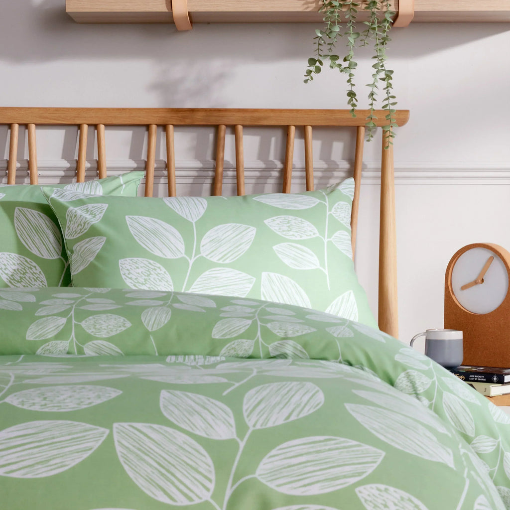 leaf-print-reversible-cotton-rich-duvet-cover-set-with-pillowcases-nature-inspired-bedding-in-black-and-gray-all-sizes-oeko-tex-certified-by-olivia-rocco-duvet-cover-990946679 - Bobobiy