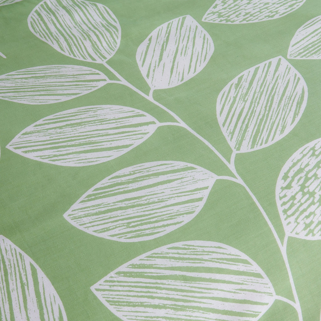 Leaf Print Reversible Cotton Rich Duvet Cover Set with Pillowcases Nature Inspired Bedding in Black and Gray All Sizes OEKO-TEX Certified