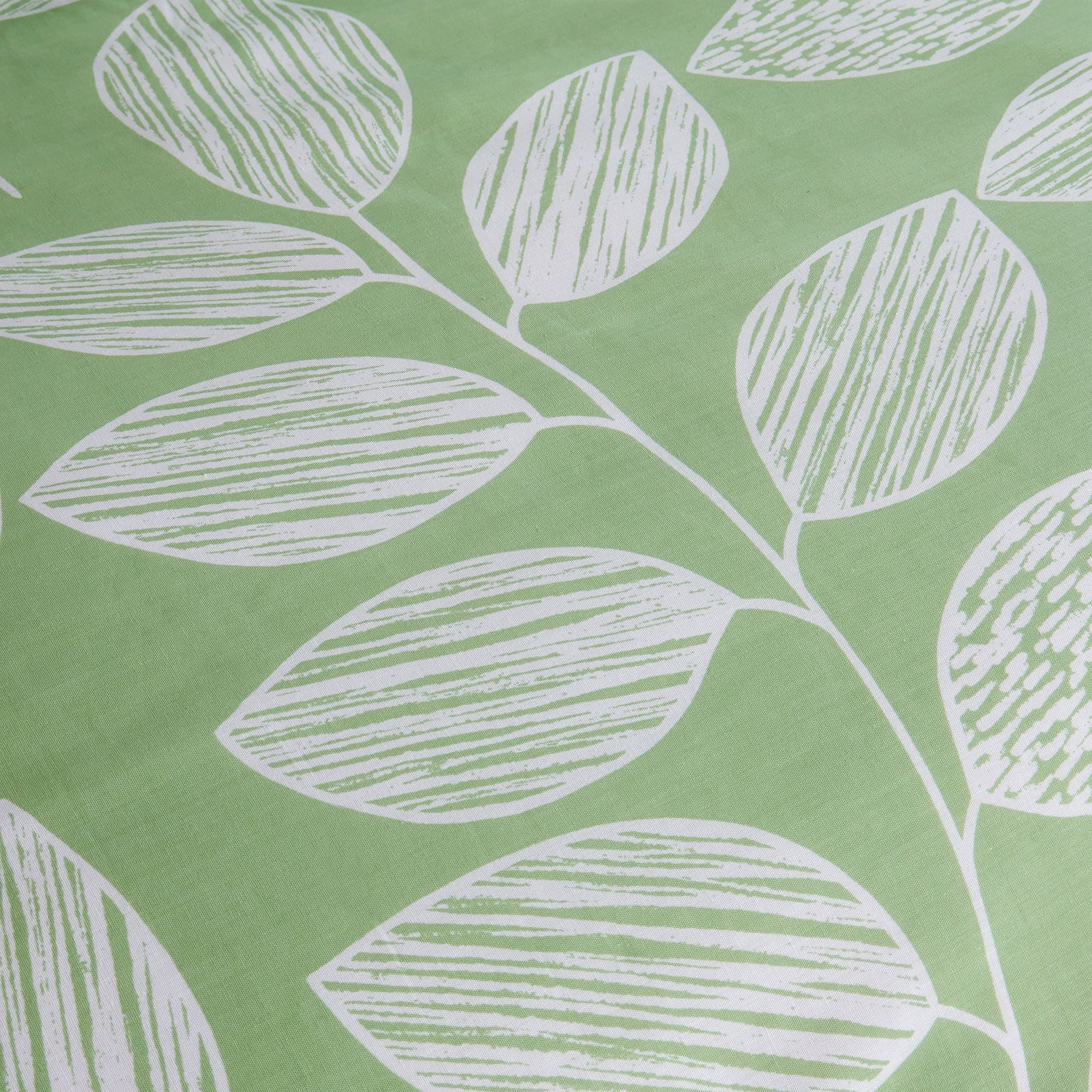 Leaf Print Reversible Cotton Rich Duvet Cover Set with Pillowcases Nature Inspired Bedding in Black and Gray All Sizes OEKO-TEX Certified