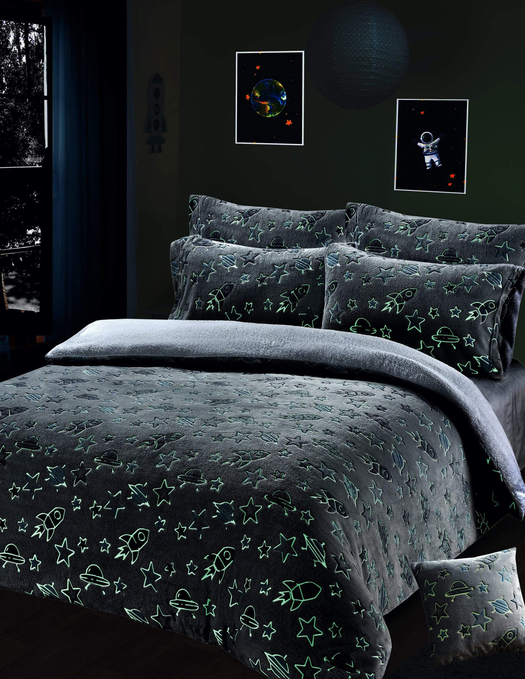 Outer Space Glow In The Dark Astronaut and Rocket Teddy Fleece Duvet Set for Children, OEKO-TEX Certified Bedding Perfect for Winter