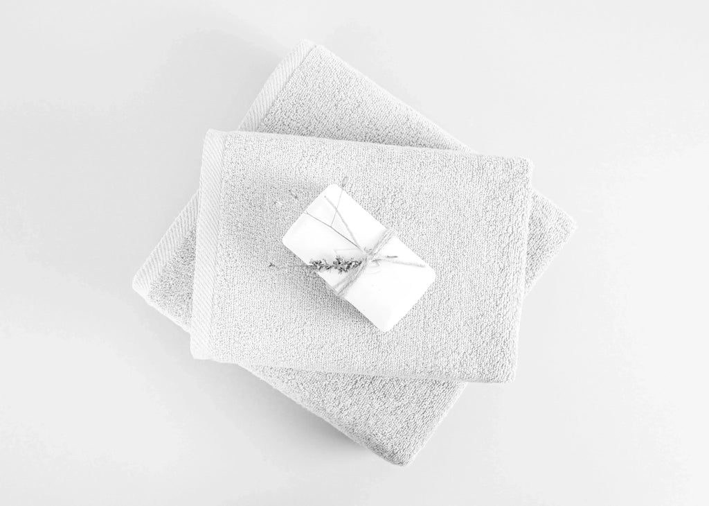 pack-of-2-large-quick-drying-lightweight-easycare-indus-valley-cotton-bath-sheets-80x140-cm-for-home-travel-gym-holidays-multiple-colours-by-olivia-rocco-towels-386941591 - Bobobiy