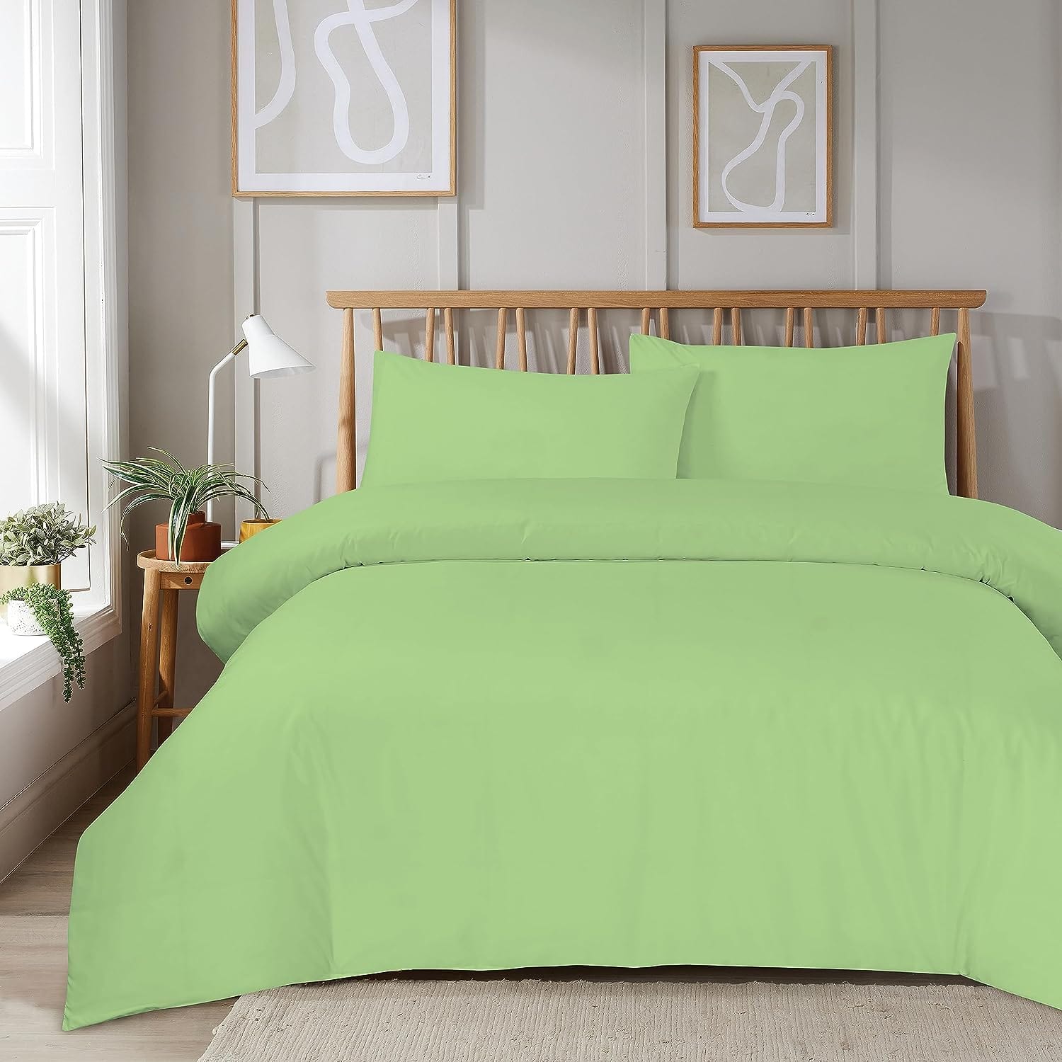 Plain Dye Luxurious Super Soft Duvet Set with Zipper Closure Easy Care Bed Linen in Various Sizes and Colours