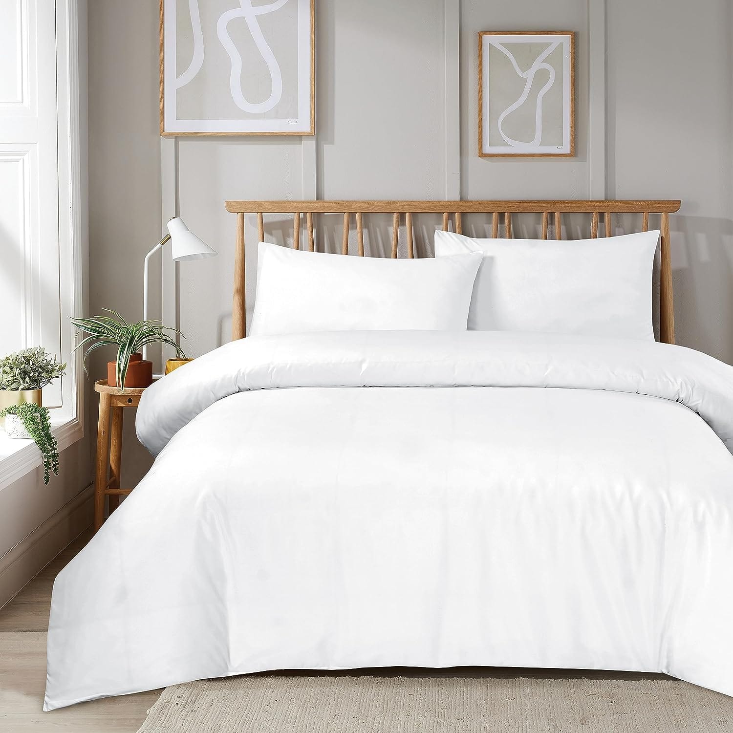 Plain Dye Luxurious Super Soft Duvet Set with Zipper Closure Easy Care Bed Linen in Various Sizes and Colours