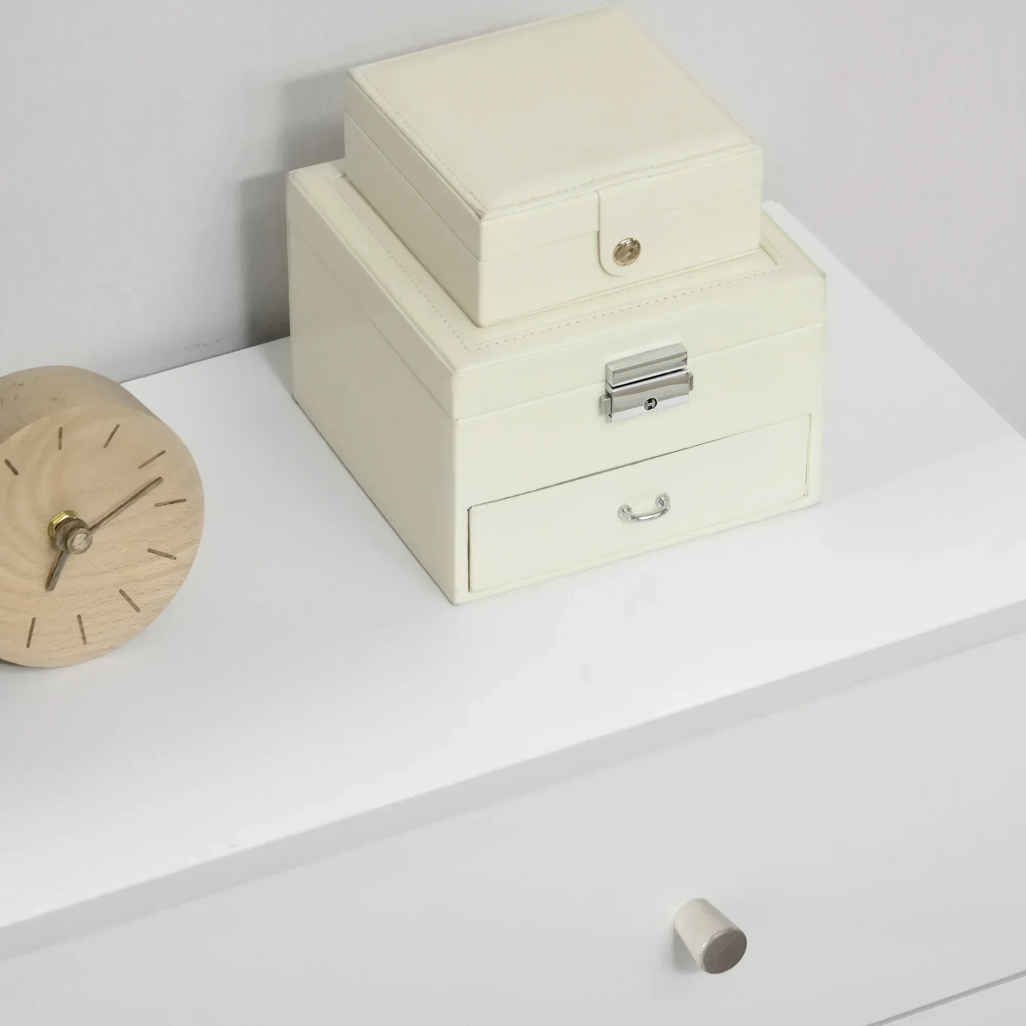 Chest of Drawers, 3-Drawer Storage Organiser Unit with Wood Legs for Bedroom, Living Room, White - Bobobiy