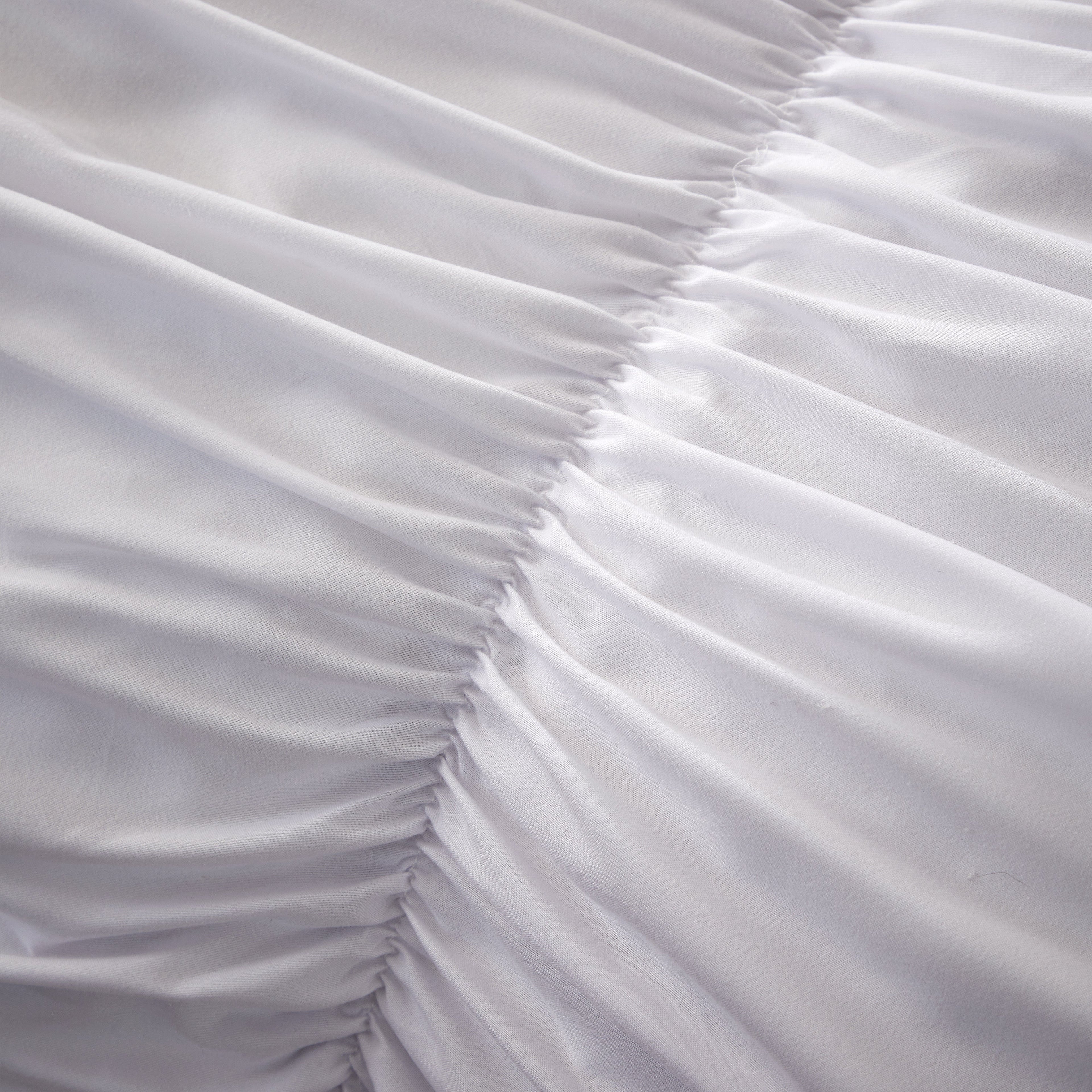 Ruched White Microfibre Duvet Cover Set with Pillowcases Ruffle Bedding Super Soft Easy Care Quilt Bed Linen