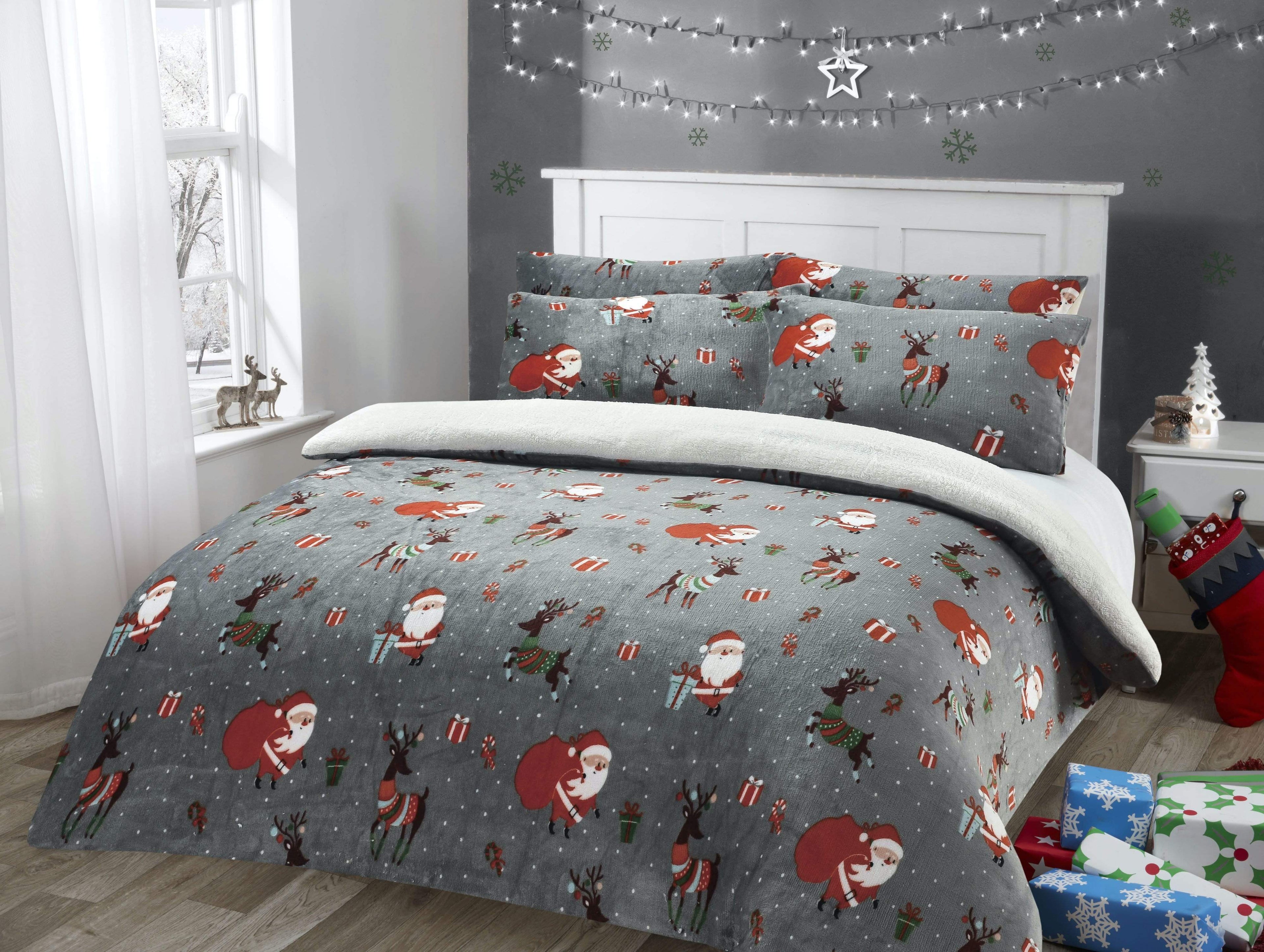 Santa Christmas Presents Reversible Teddy Fleece Duvet Cover Set Luxurious Faux Fur Bedding, Warm and Cozy Holiday Comfort OEKO-TEX Certified