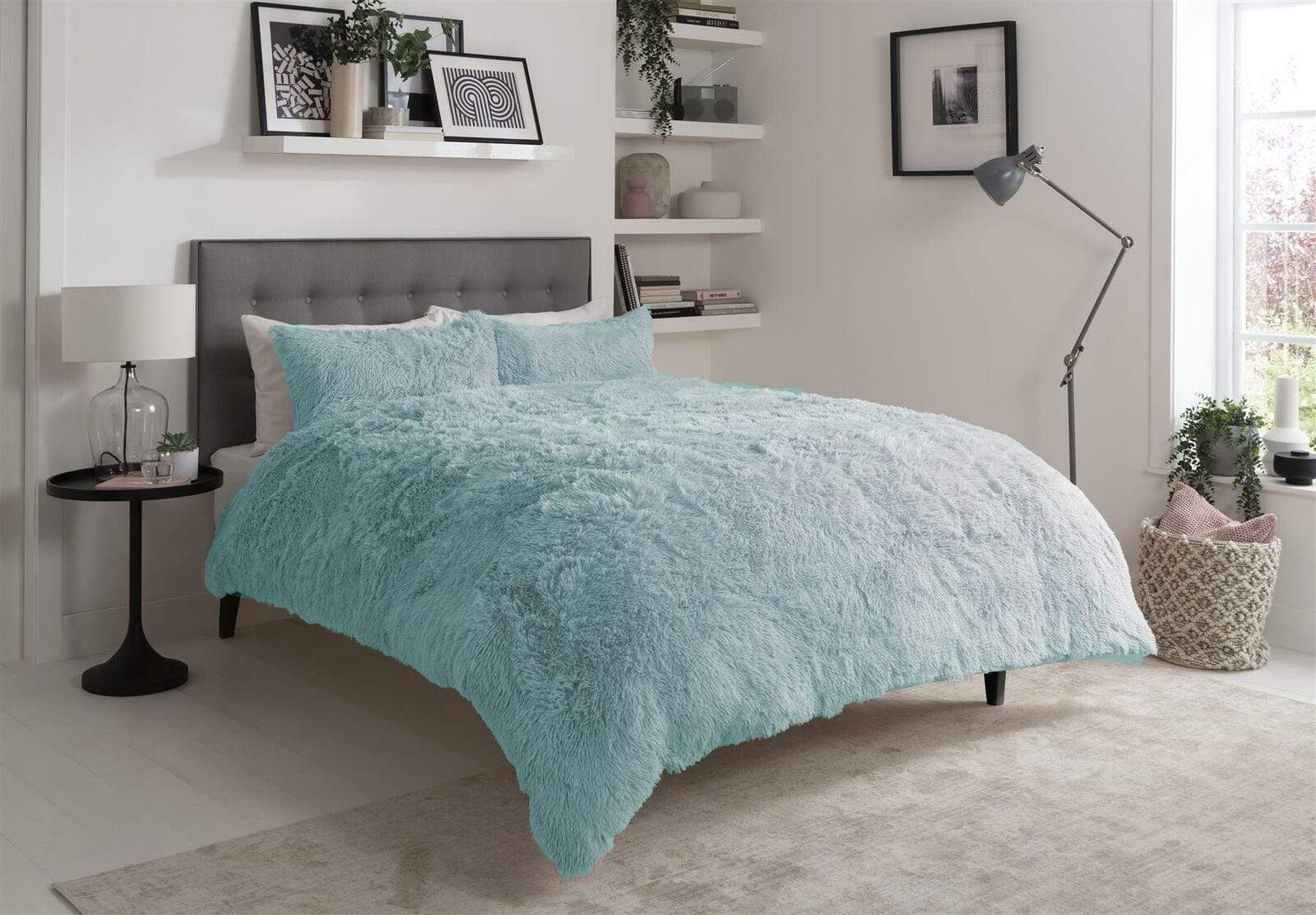 Snuggle & Cuddle Faux Fur Duvet Set for Winter Comfort Extra Soft Long Pile Bedding Available in Multiple Sizes and Elegant Colours