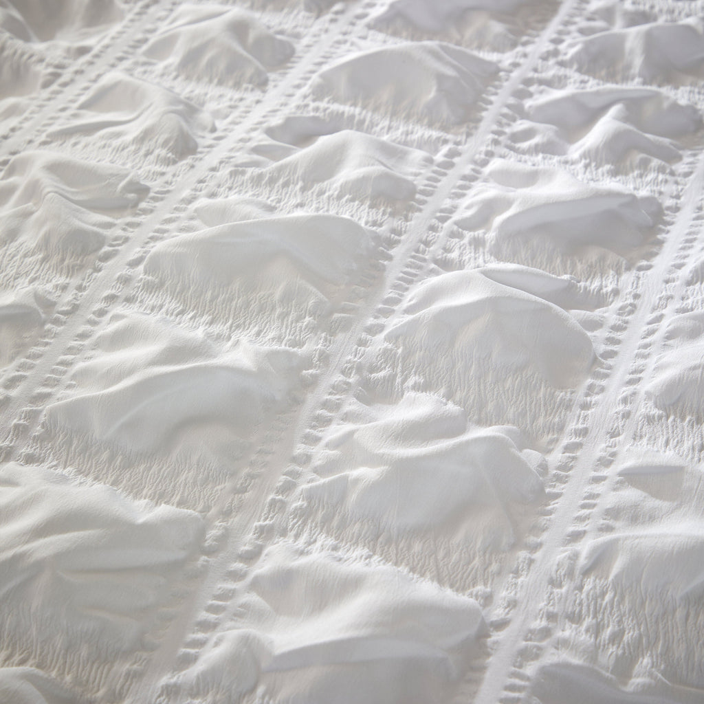 Soho White Microfibre Duvet Cover Set with Pillowcases Quilted Super Soft Easy Care Bedding Bed Linen Set