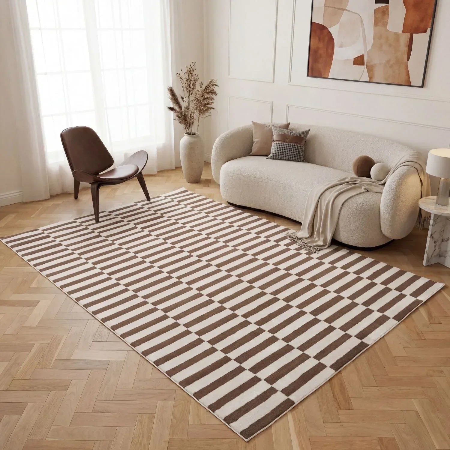 striped_brown_distand - Bobobiy