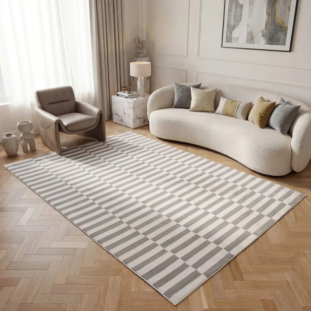 striped_grey_distand - Bobobiy