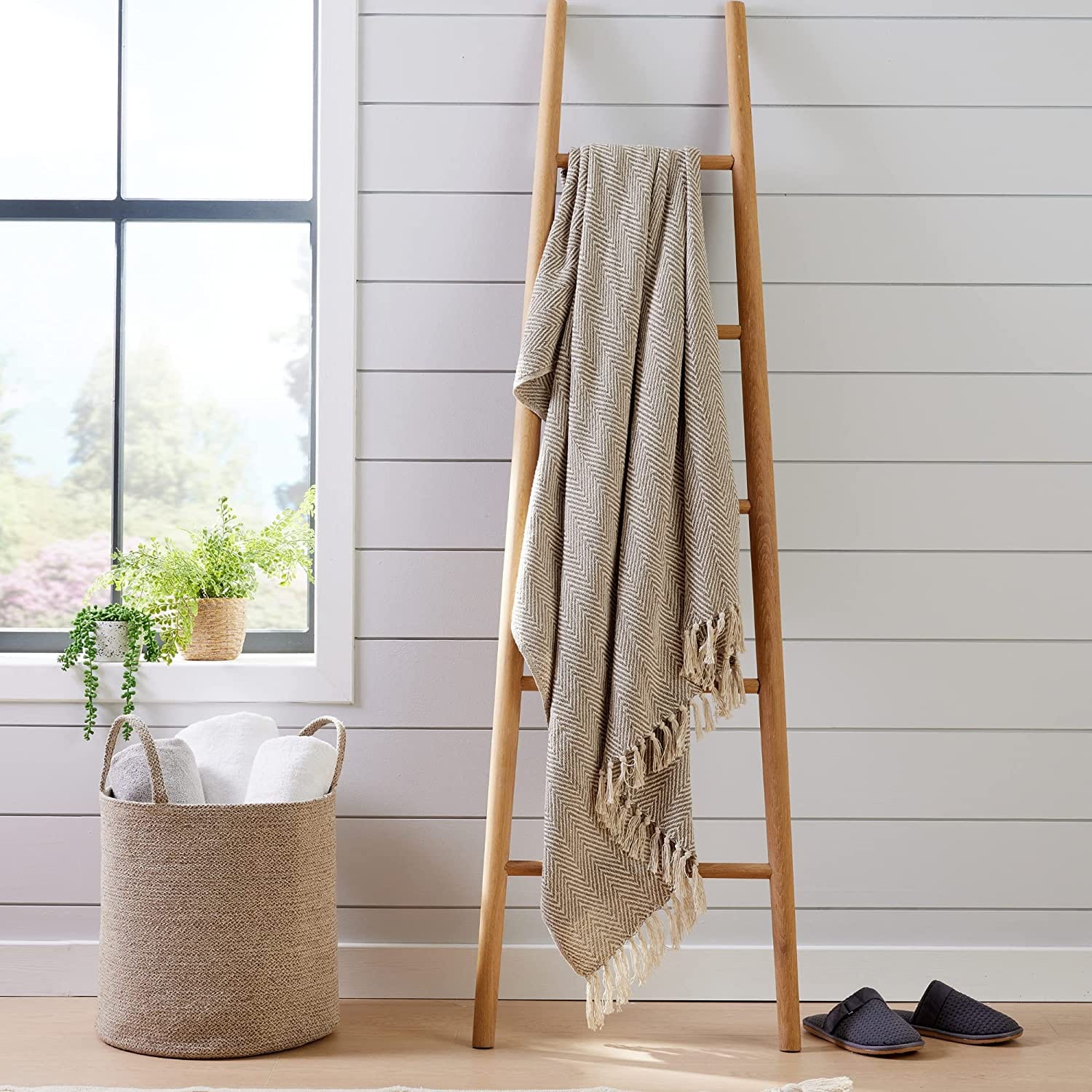 Tangier Super Soft Recycled Cotton Throw Blanket with Decorative Tassels Lightweight Cozy for Sofa Bed Chair Stylish Eco-Friendly