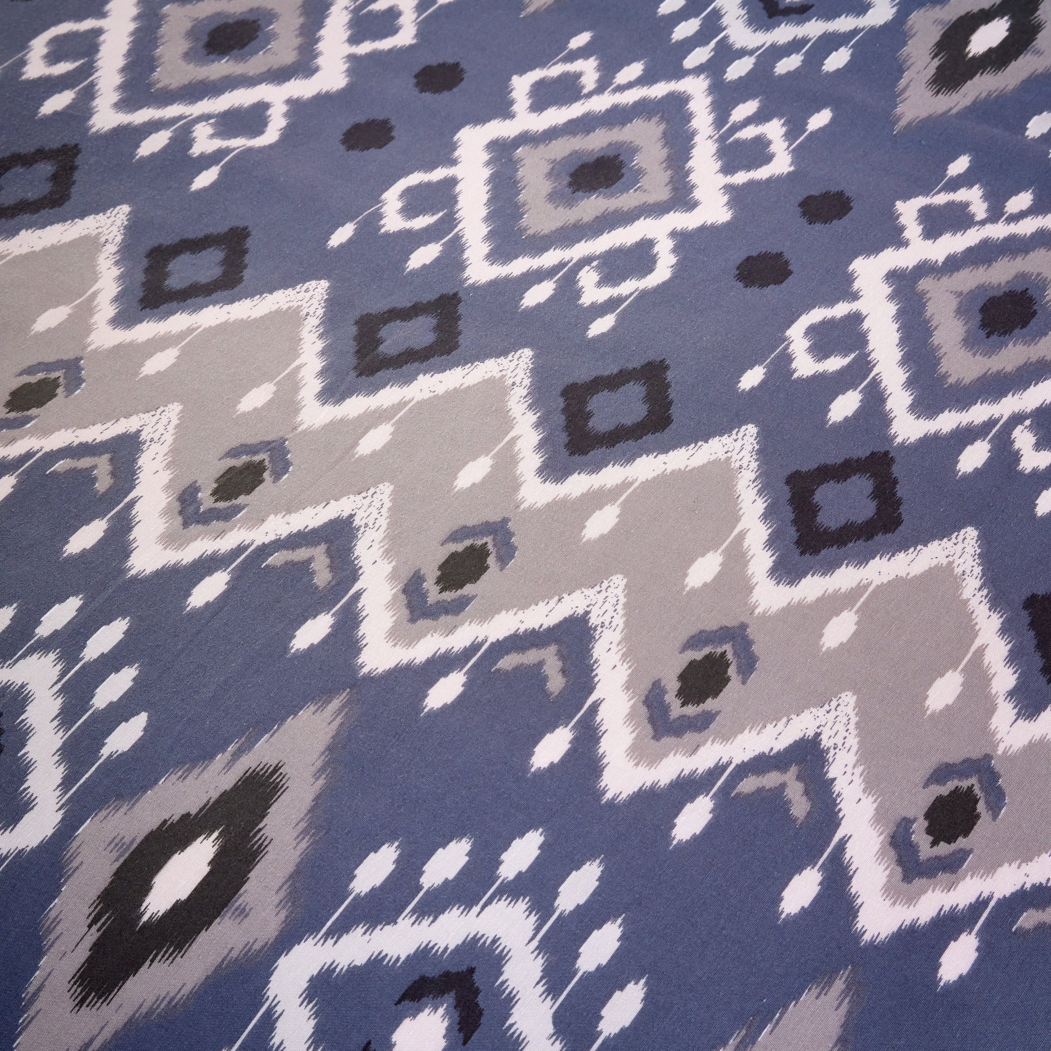 Taxila Duvet Cover Set Easy Care Quilt Covers with Pillowcases Super Soft Reversible Bedding Bed Linen Sets for Bedroom Décor