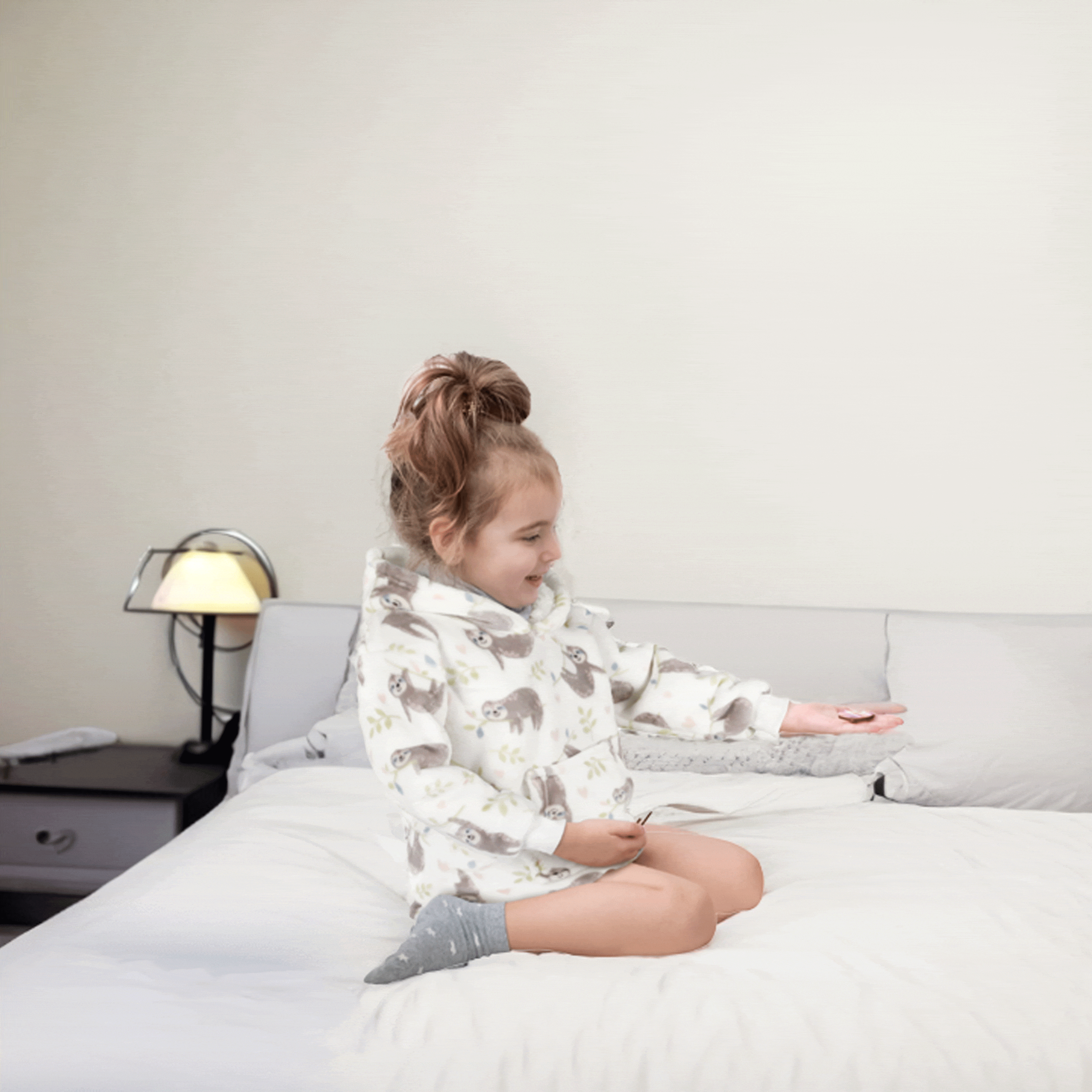 Unisex Safari and Sloth Hoodie Blanket for Infants 0-2 Years Ultra Soft Cozy Wearable Blanket with Spacious Pocket for Boys and Girls