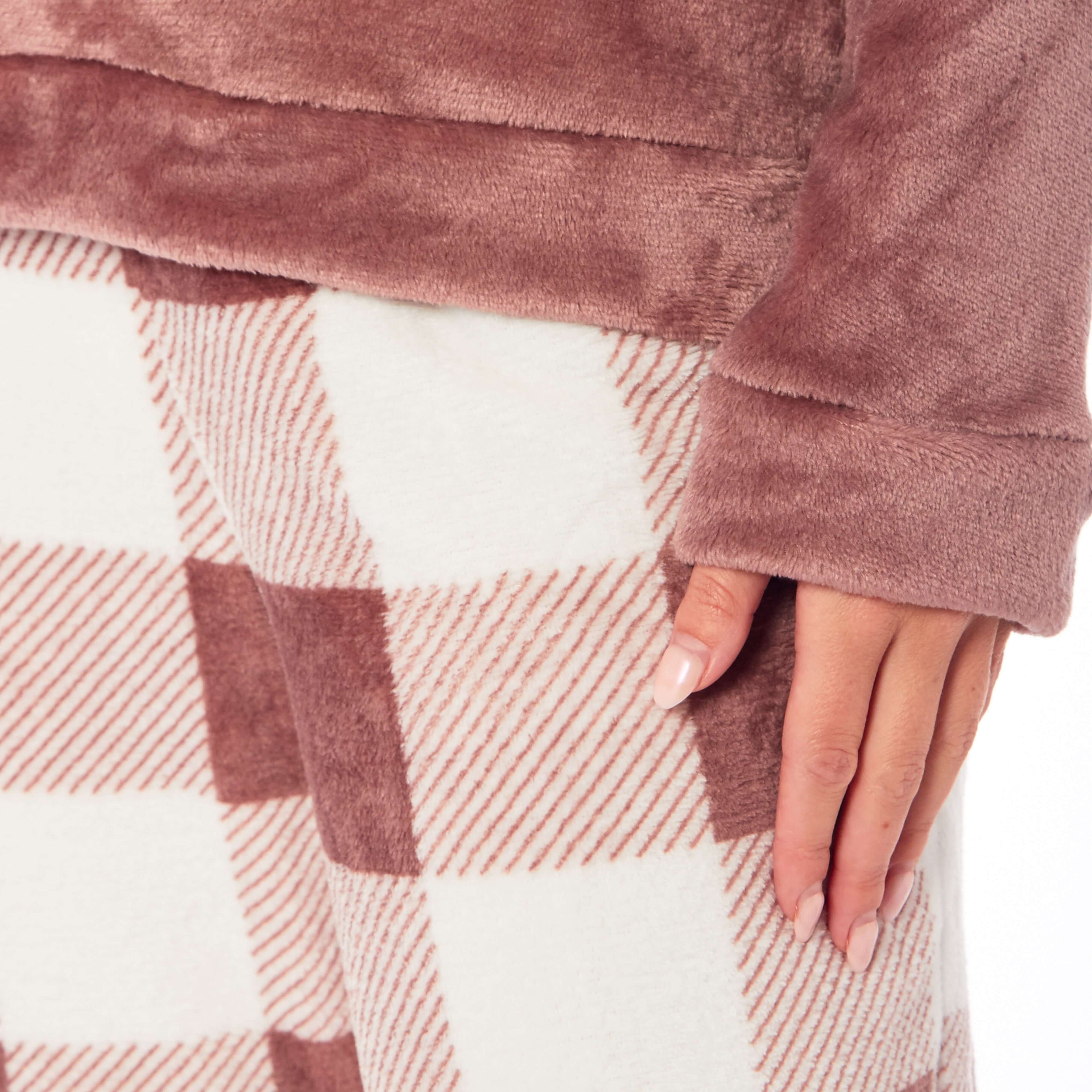 Women's Buffalo Check Fleece Pyjamas Set Long Sleeve Top and Bottoms Warm Nightwear Stylish Loungewear Multiple Sizes Available