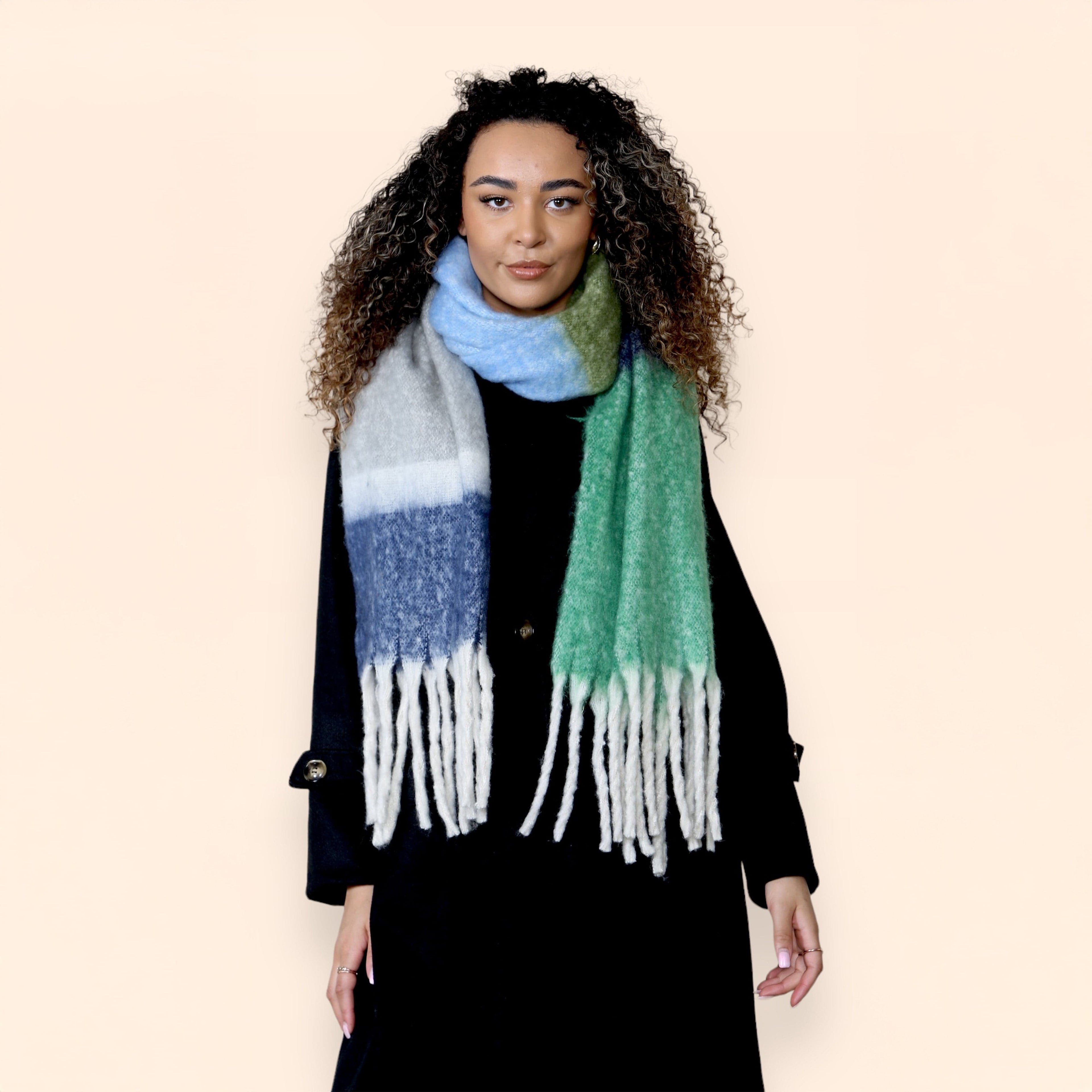Women’s Green Blue Chunky Knit Bright Plaid Blanket Scarf Long Winter Wrap Warm Striped Shawl with Tassels Gift for Ladies