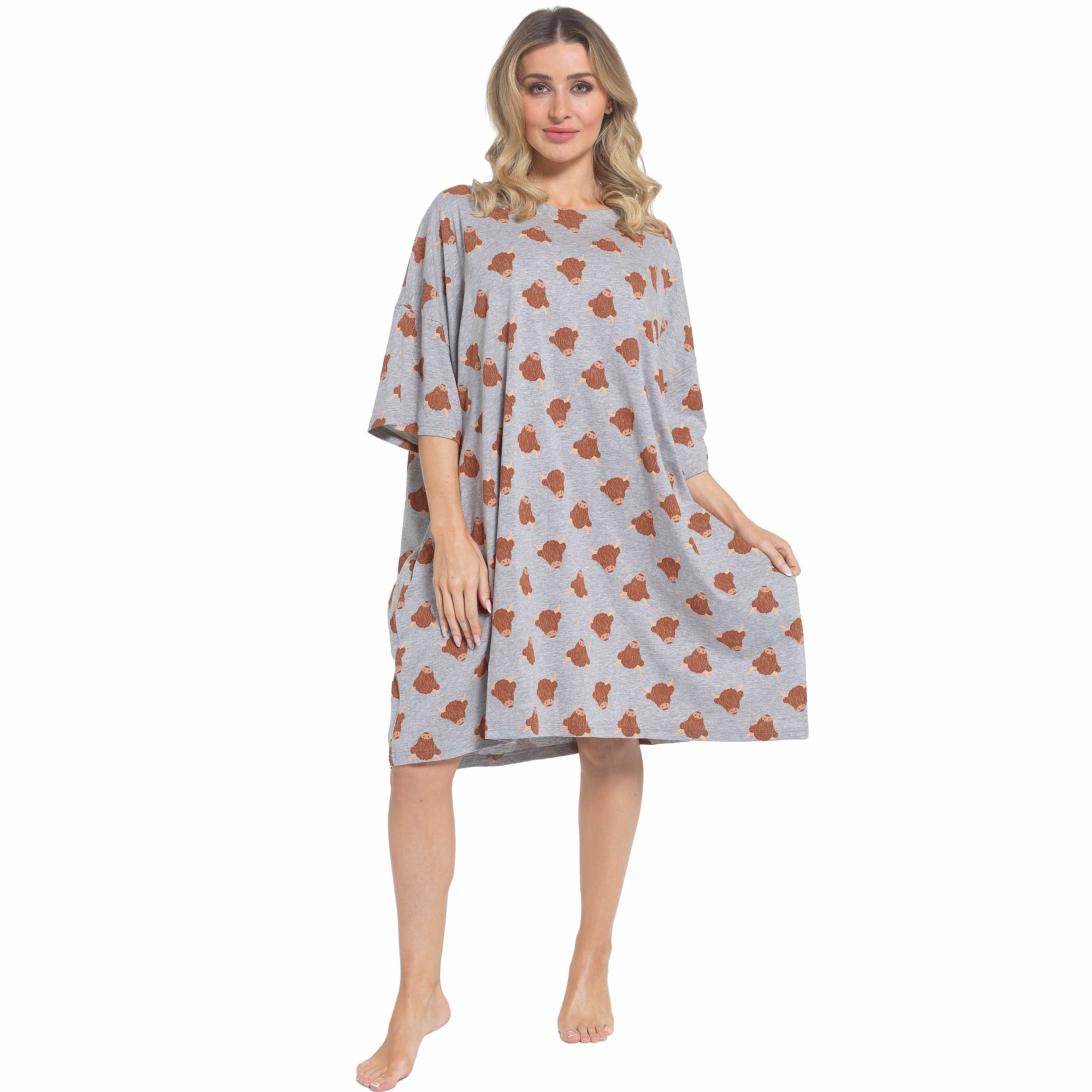 Women's Highland Cow Cream Baggy Nighty Dress Oversized T-Shirt Nighties 100% Cotton Short Sleeved Nightshirt for Ladies