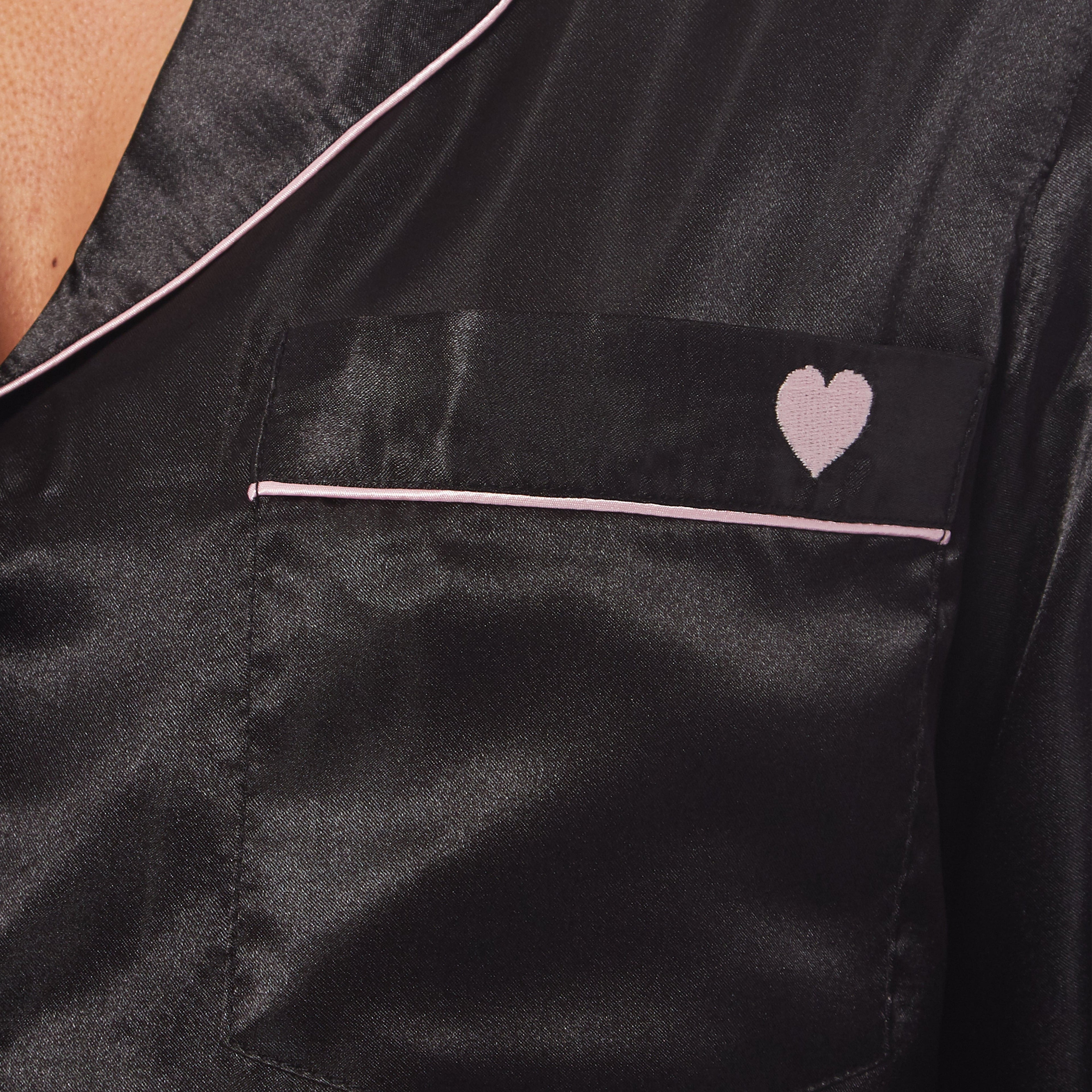 Women's Satin Silk Luxurious Pyjama Set with Dress Shirt Collar and Loose-Fitting Pants in Black Pink Grey