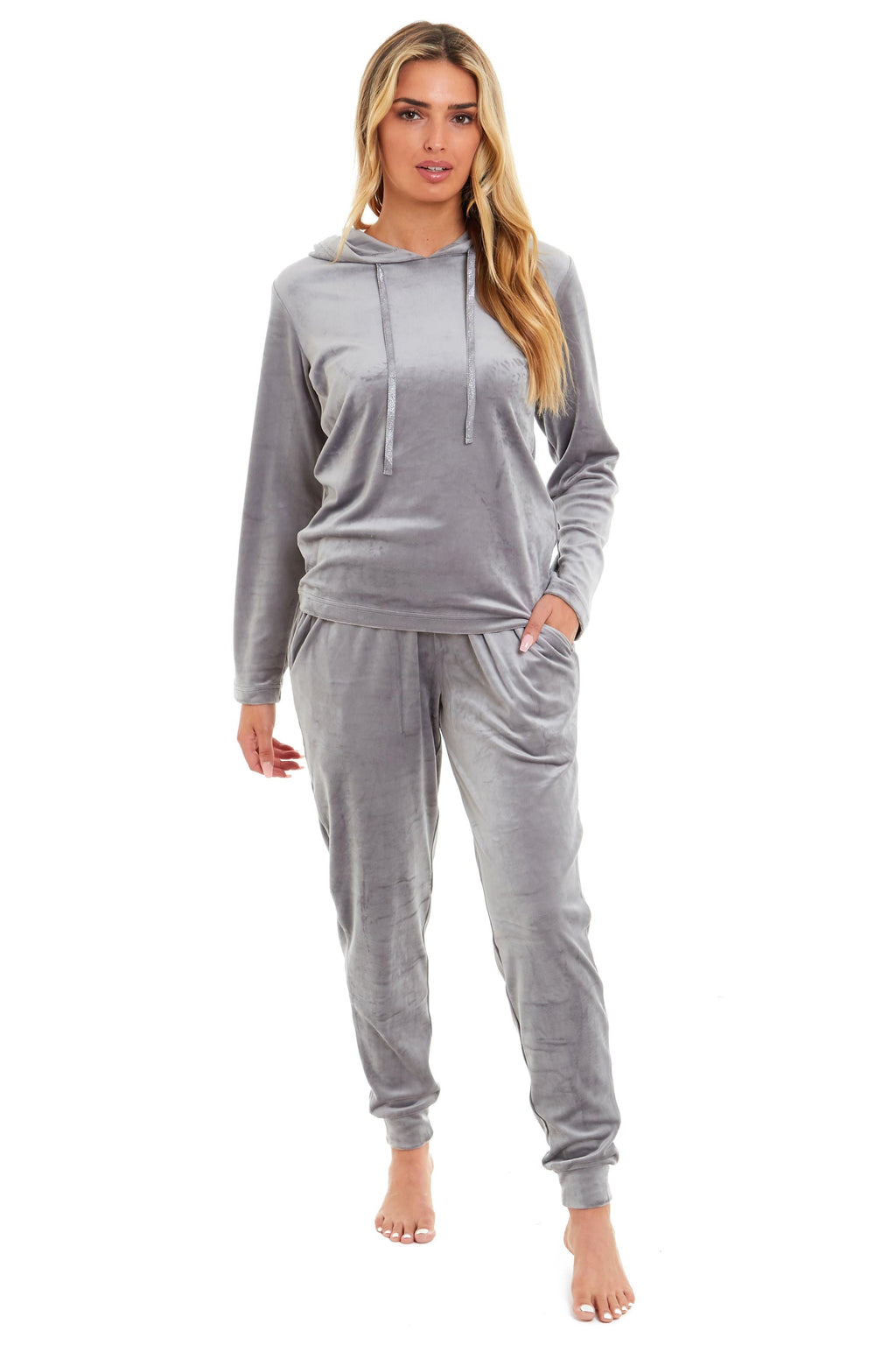 Women's Soft Touch Velour Hooded Pyjama Set Warm Stretchable Nightwear Perfect for Lounging Sleeping Sizes 8-22